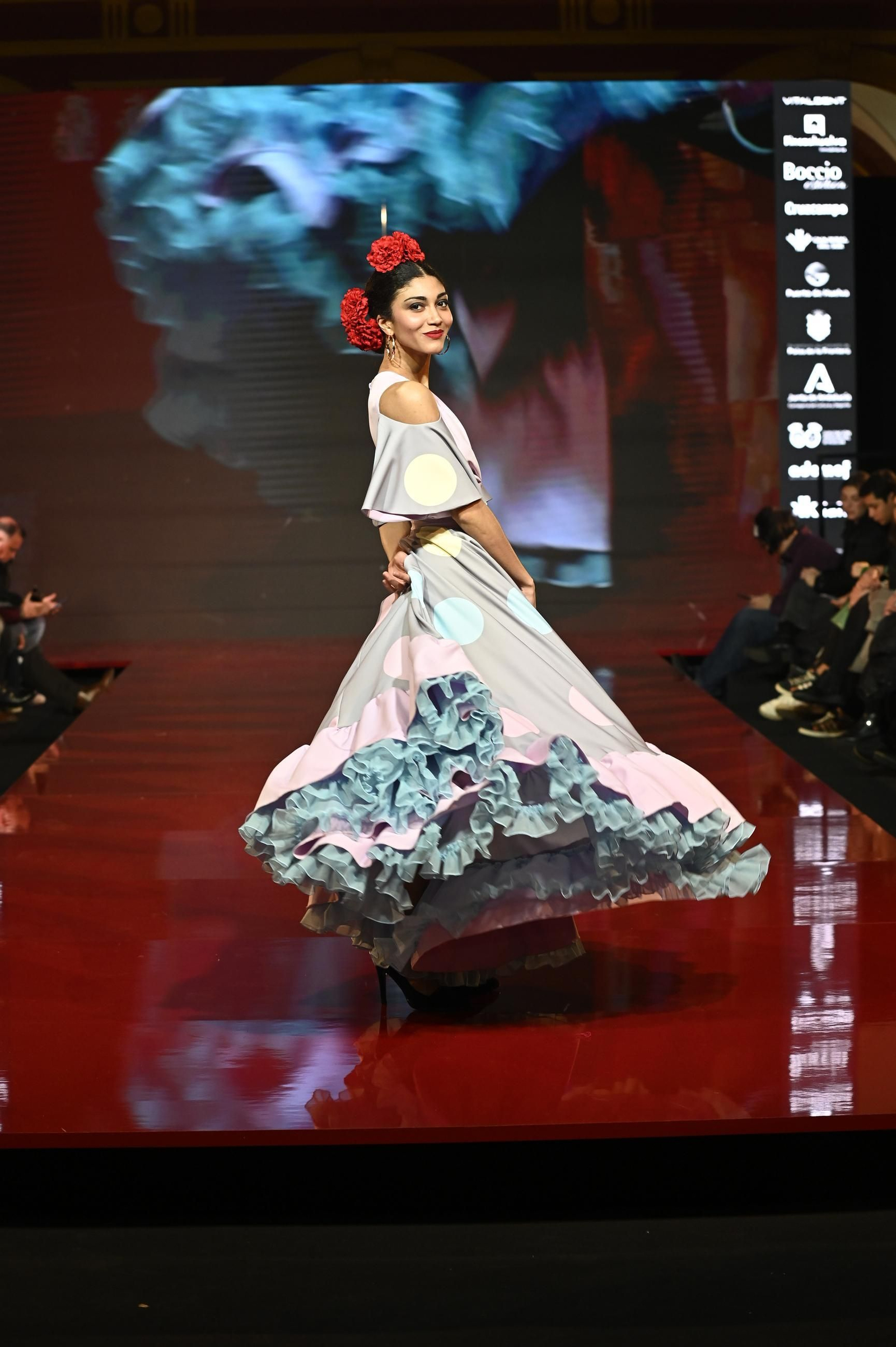 Huelva Flamenca 2025: Desfile De Lunares y Volantes