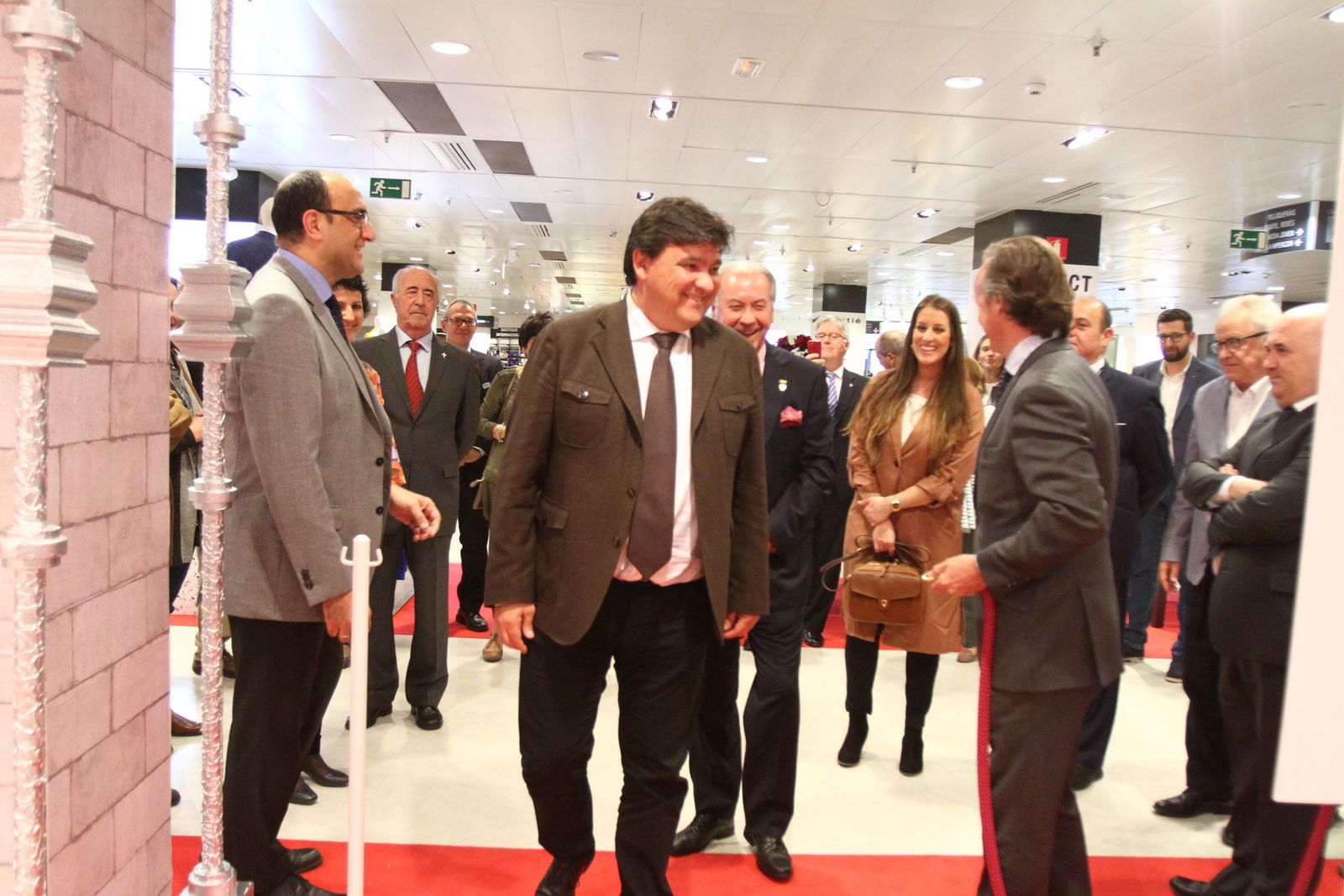 Se inaugura la exposición 'Cera y ruán' en el Corte Ingles