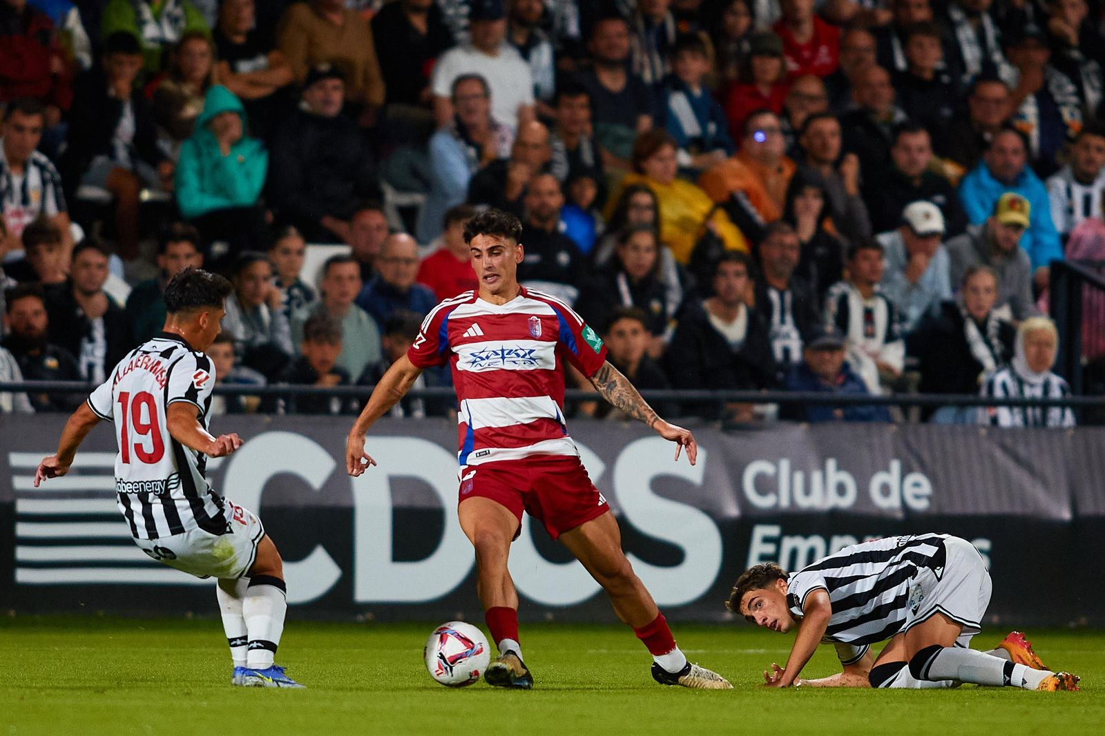 Buenos minutos del lateral en Castalia