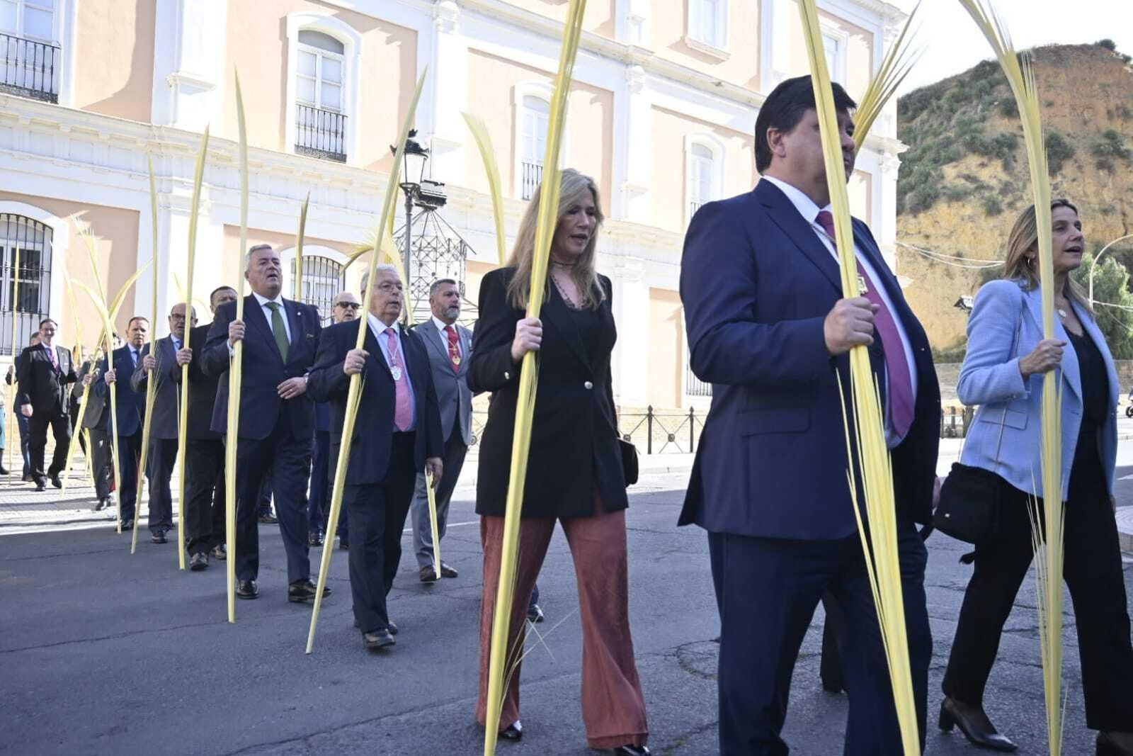 Misa y procesión de Palmas del Domingo de Ramos de Huelva en imágenes