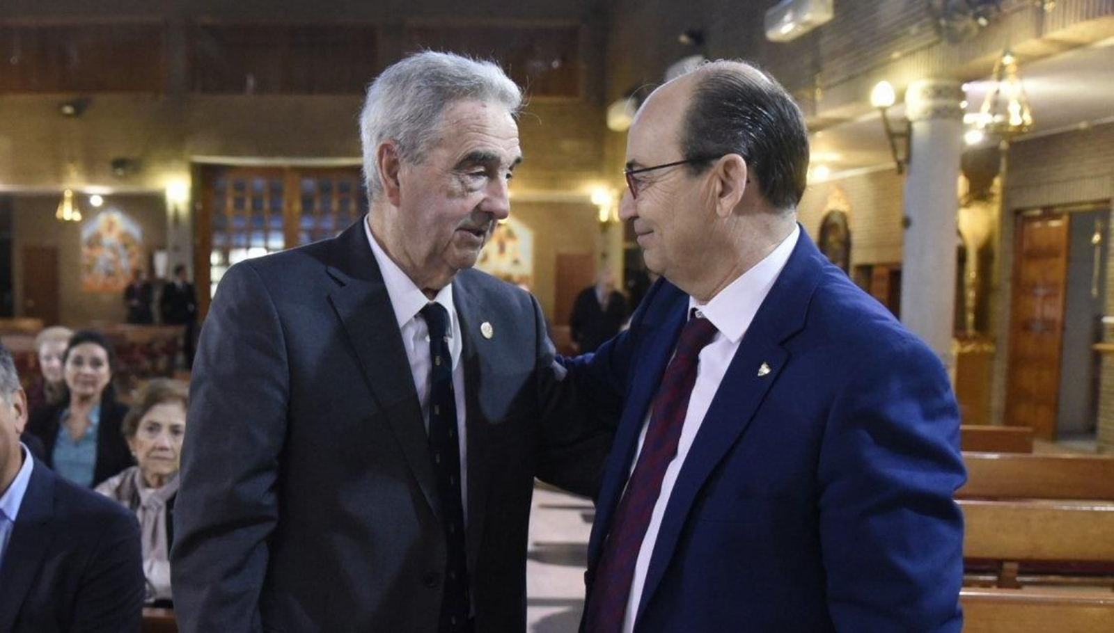 José Castro da su apoyo a Campanal.