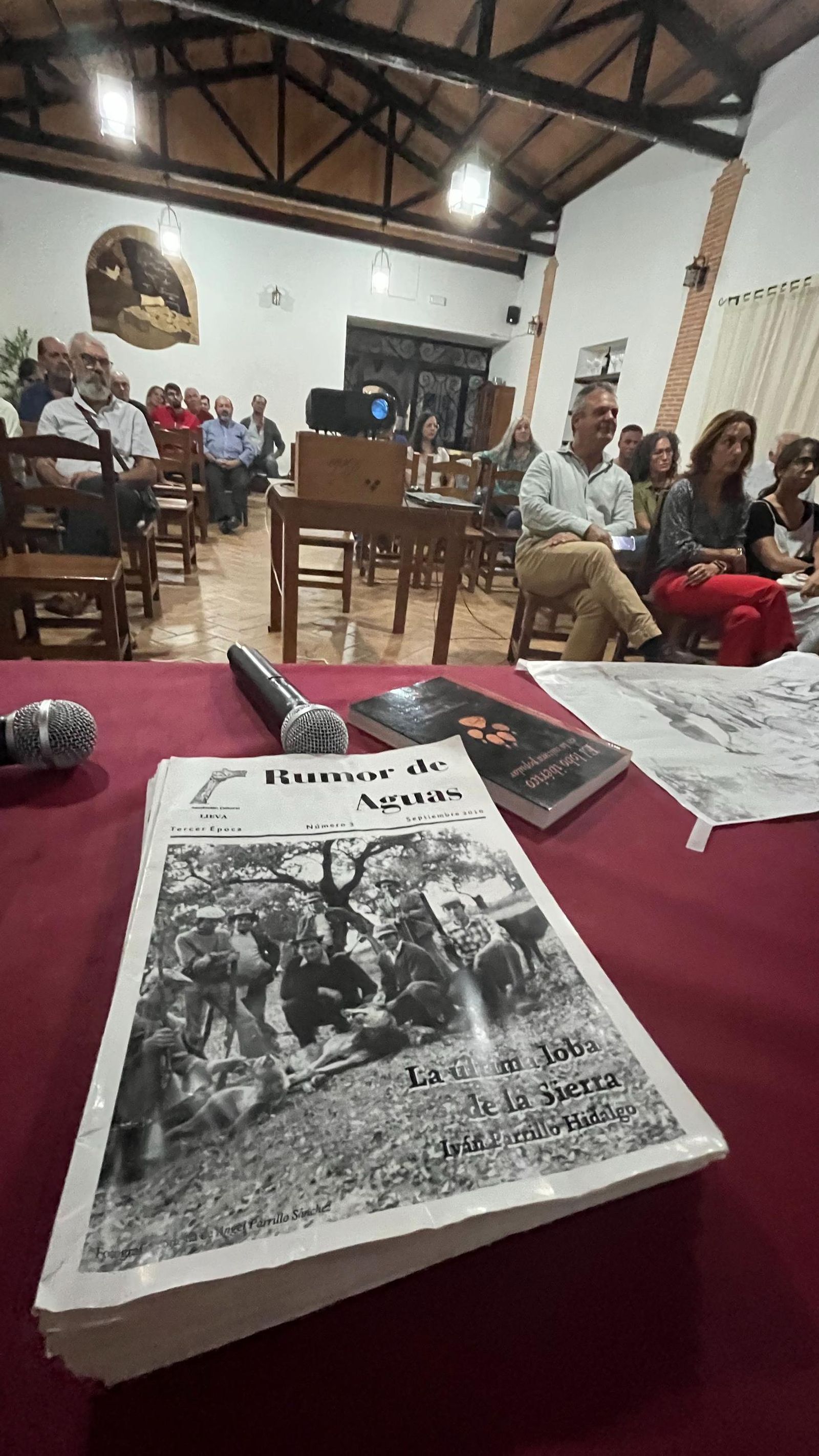 Revista 'La última loba de la Sierra'.