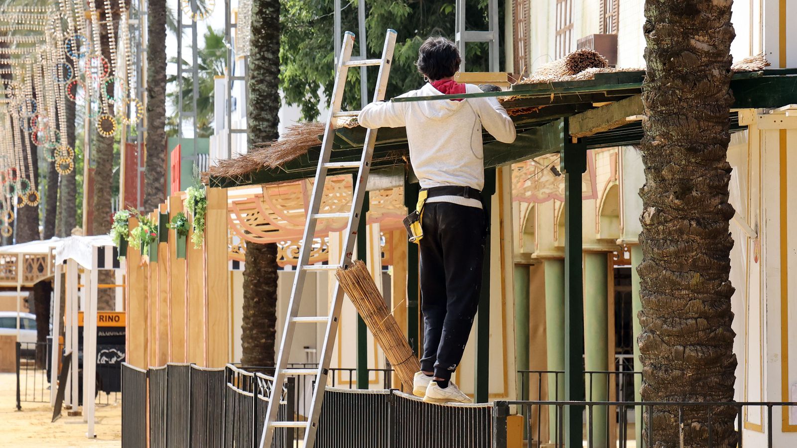 Preparativos en la Feria del Caballo 2024 de Jerez