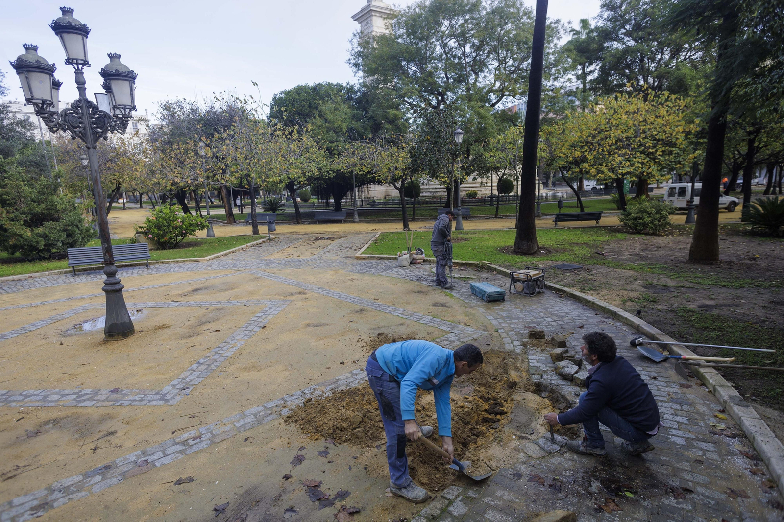 Las imágenes de la apertura de la nueva plaza de España. Las imágenes de la apertura de la nueva plaza de España.