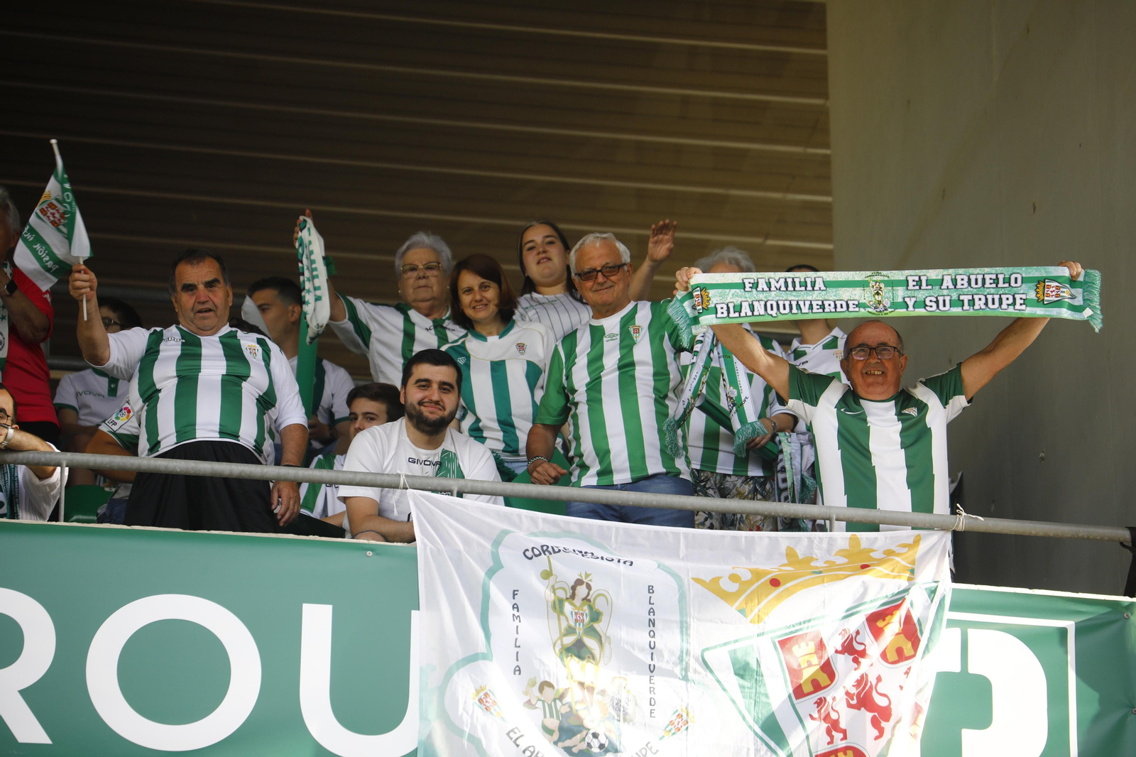 Las mejores fotos del ambiente en El Arcángel para el Córdoba CF - Ponferradina