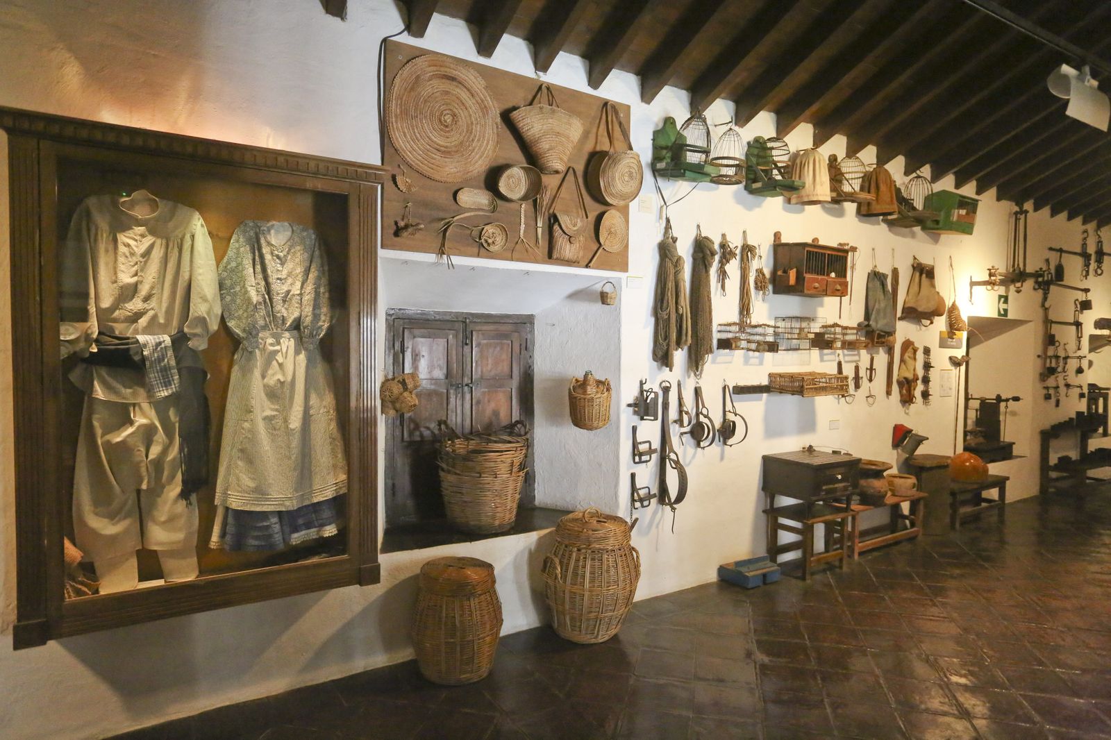 El Museo de Costumbres y Artes Populares tras su rehabilitación en imágenes