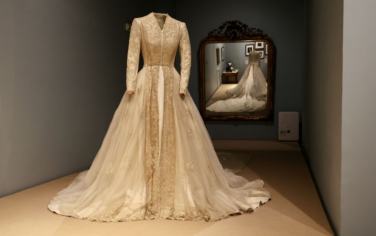 Exposición Cayetana. Grande de España