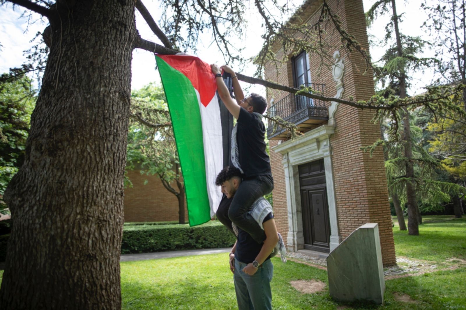 Los estudiantes de Granada se preparan para una acampada solidaria por Palestina