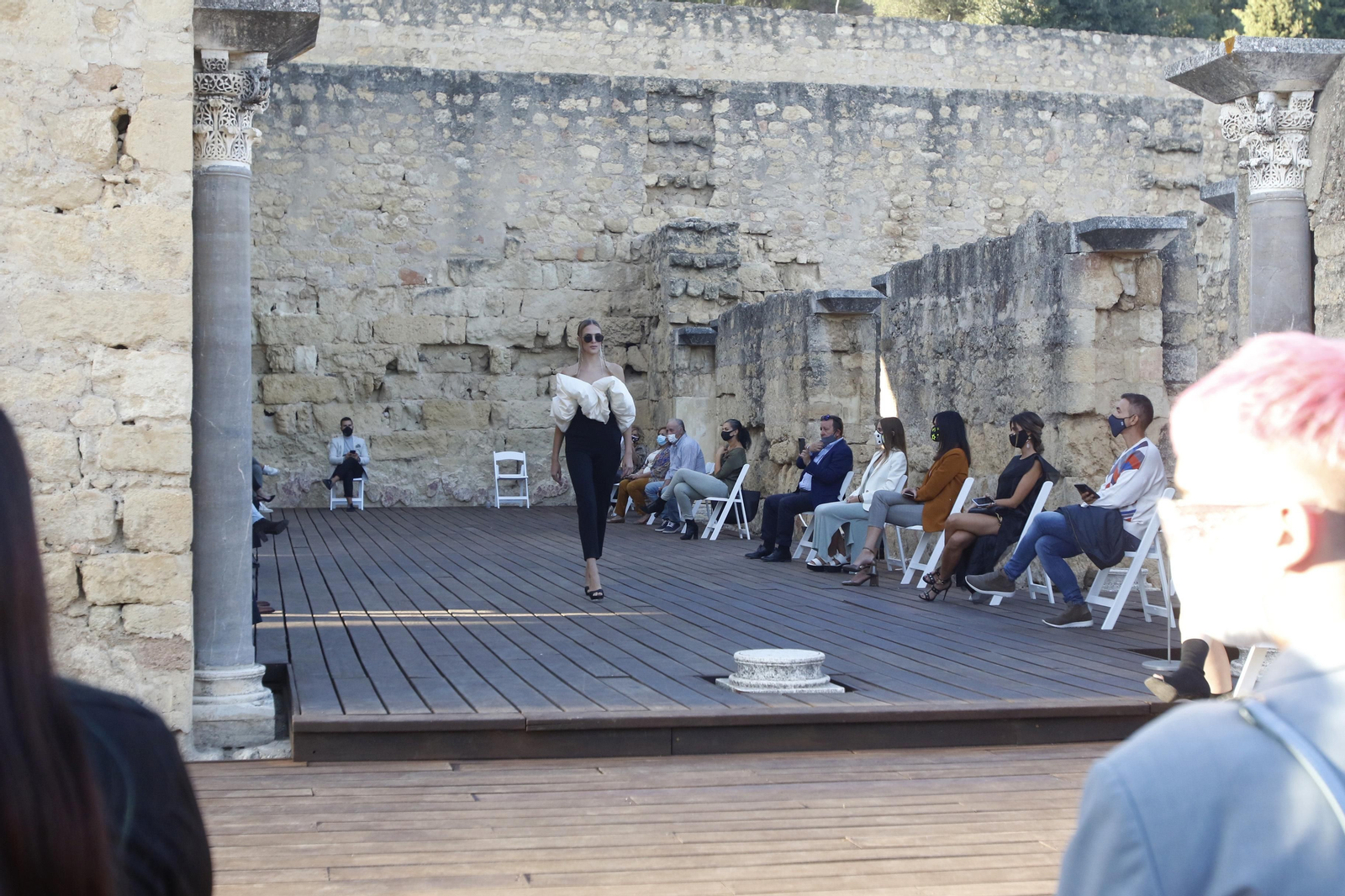 El desfile de Juana Martín en Medina Azahara, en fotografías