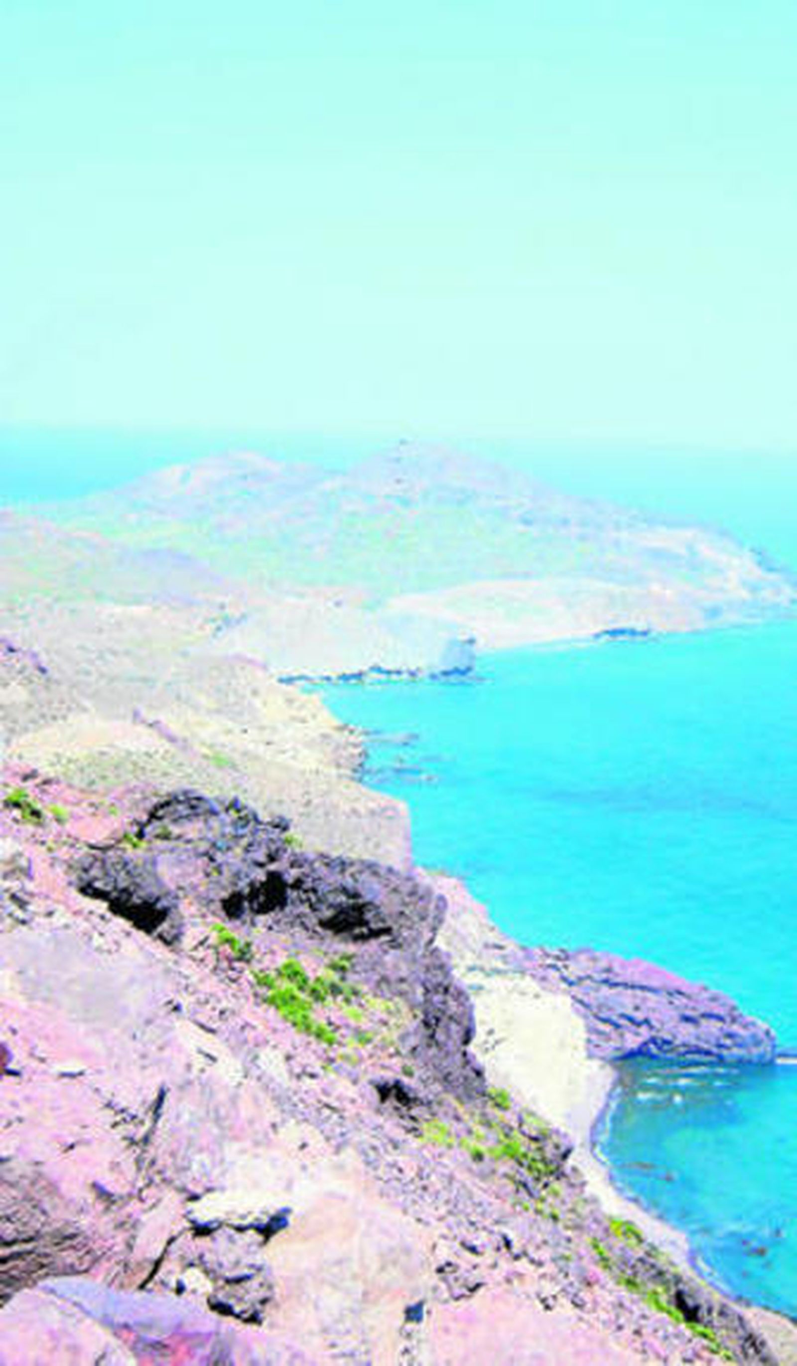 Una de los tramos sin deslindar corresponde a la playa de Los Escullos.