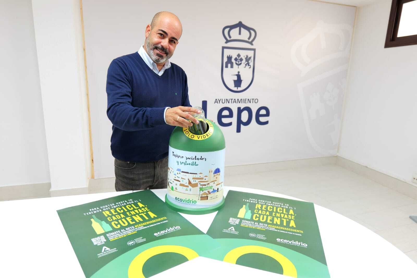 El Ayuntamiento de Lepe conciencia sobre el reciclaje.