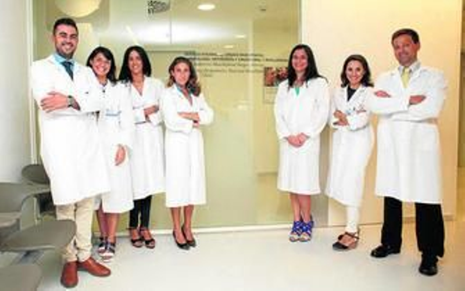 Imagen del nuevo equipo médico de cirugía oral y maxilofacil del Hospital Quirón.