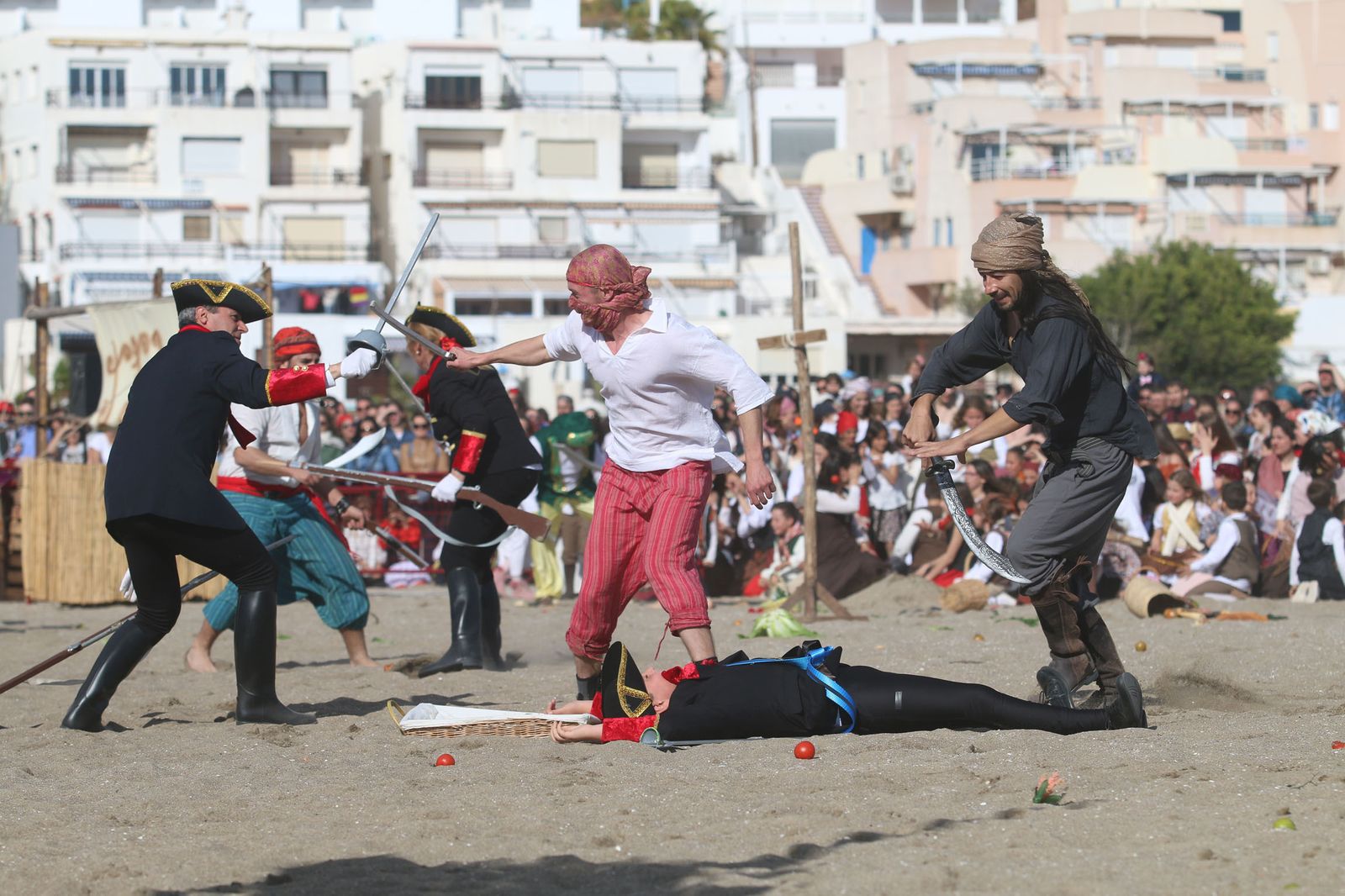 La batalla entre el Ejército y los piratas berberiscos resultó incruenta, pero estuvo cargada de plasticidad.