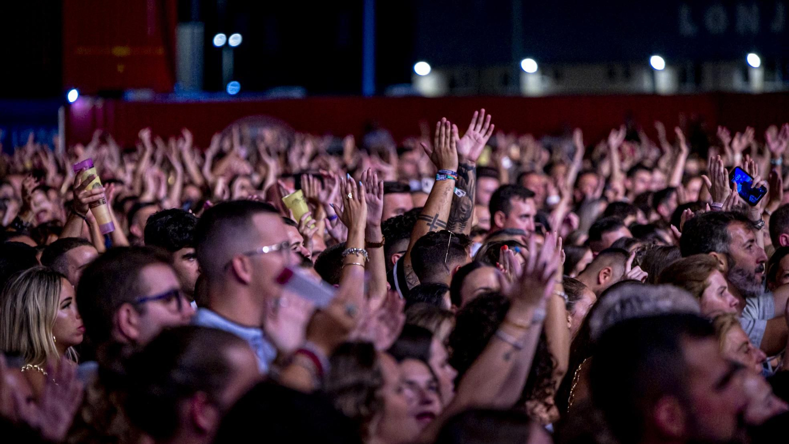 Las imágenes del concierto de despedida de Andy&Lucas en el muelle de Cádiz