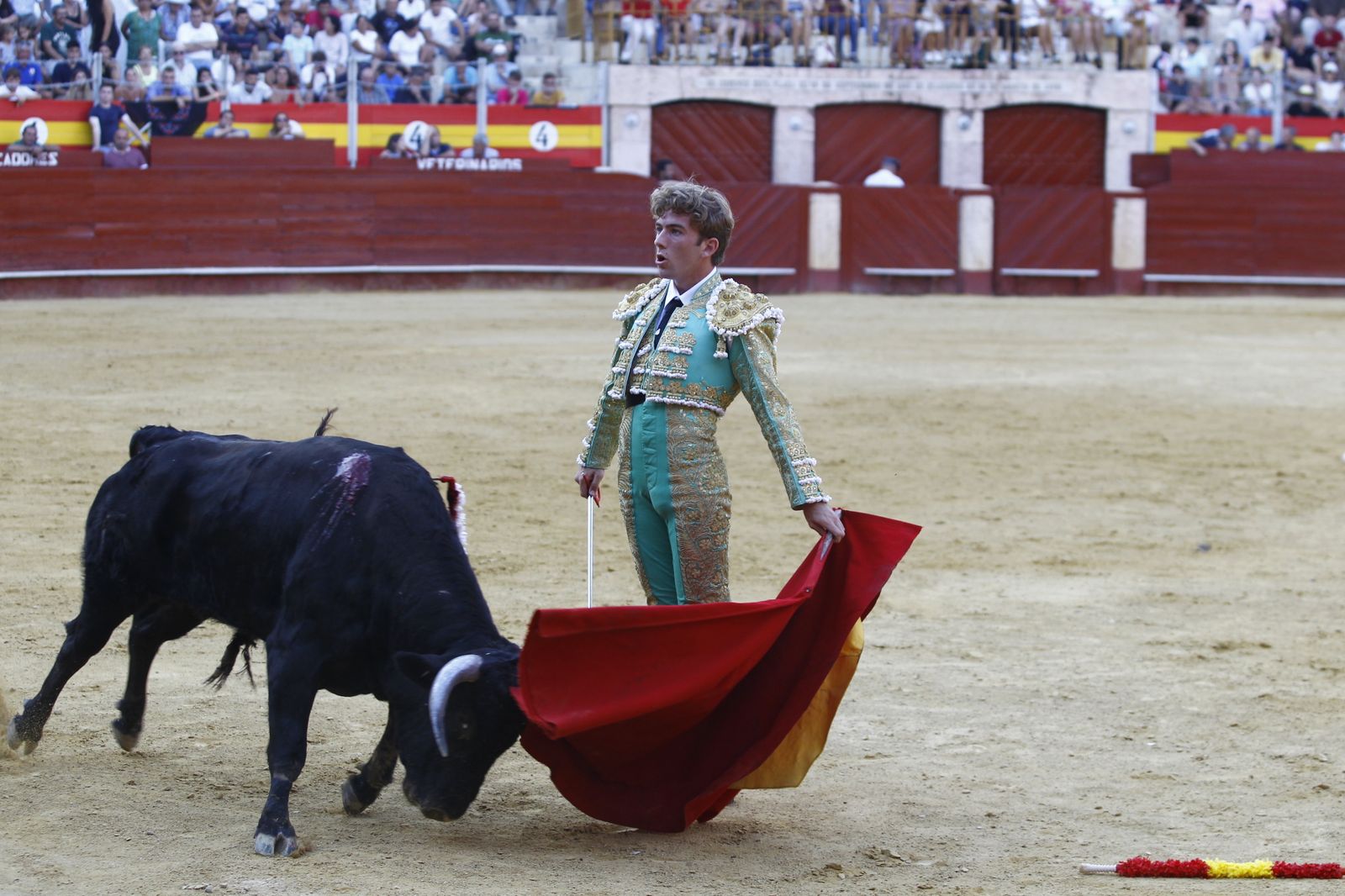 Imágenes de la novillada organizada por la Escuela Taurina de Almería