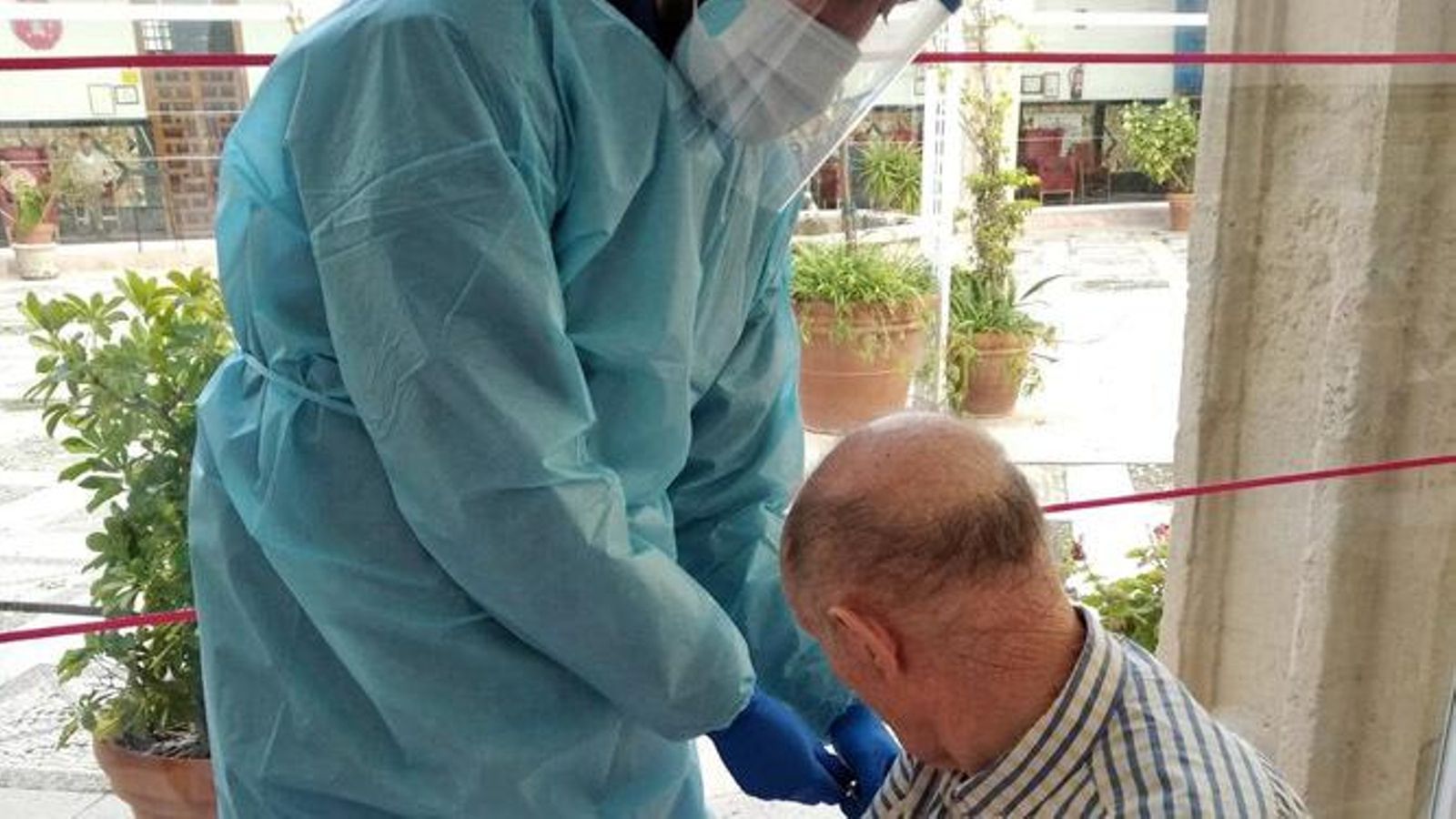 Primera vacunación en la residencia San Juan de Dios.