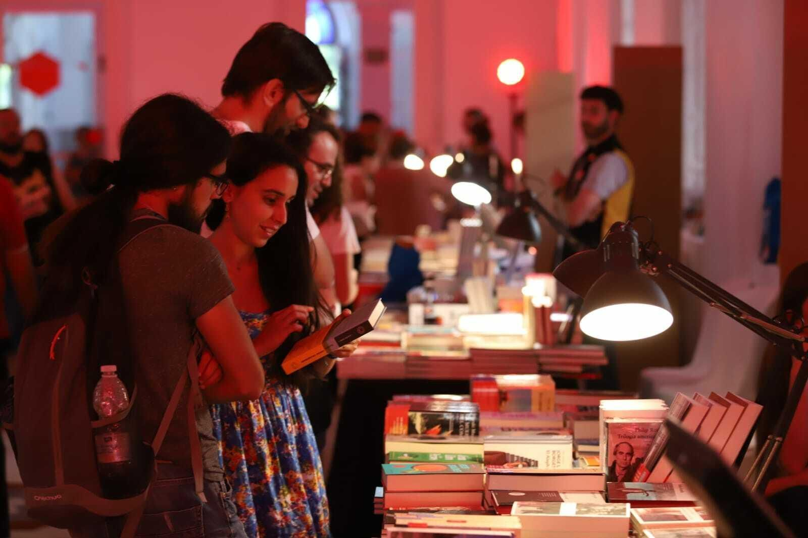 La Noche de los Libros de la Térmica, en fotos