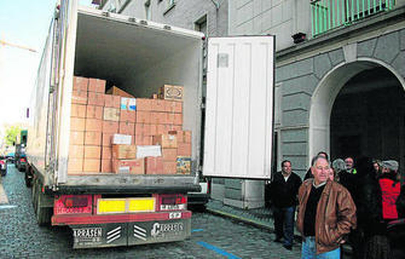 Uno de los camiones que se envió en ediciones anteriores a los campamentos saharauis.