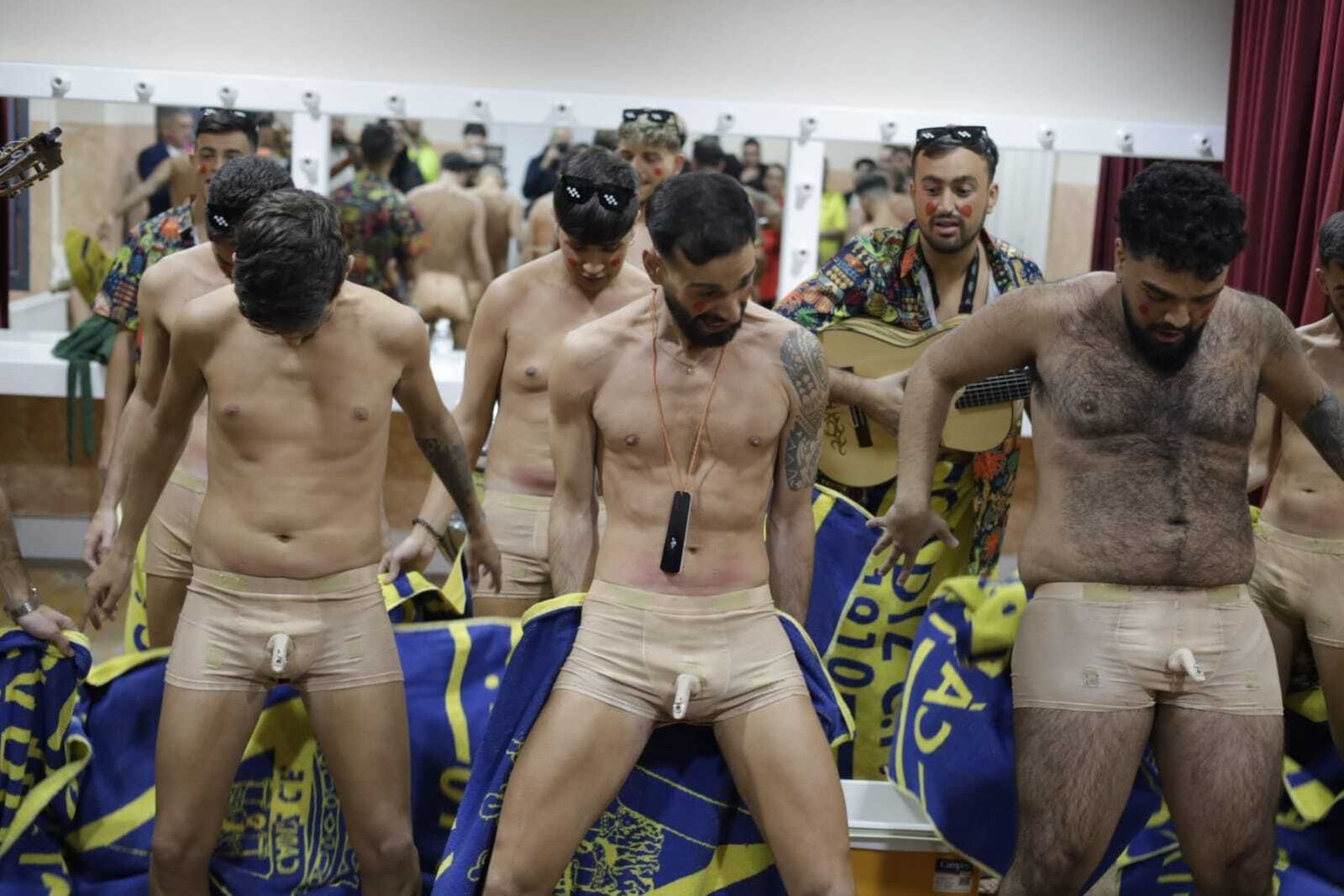 Chirigota 'Una insolación del carajo'