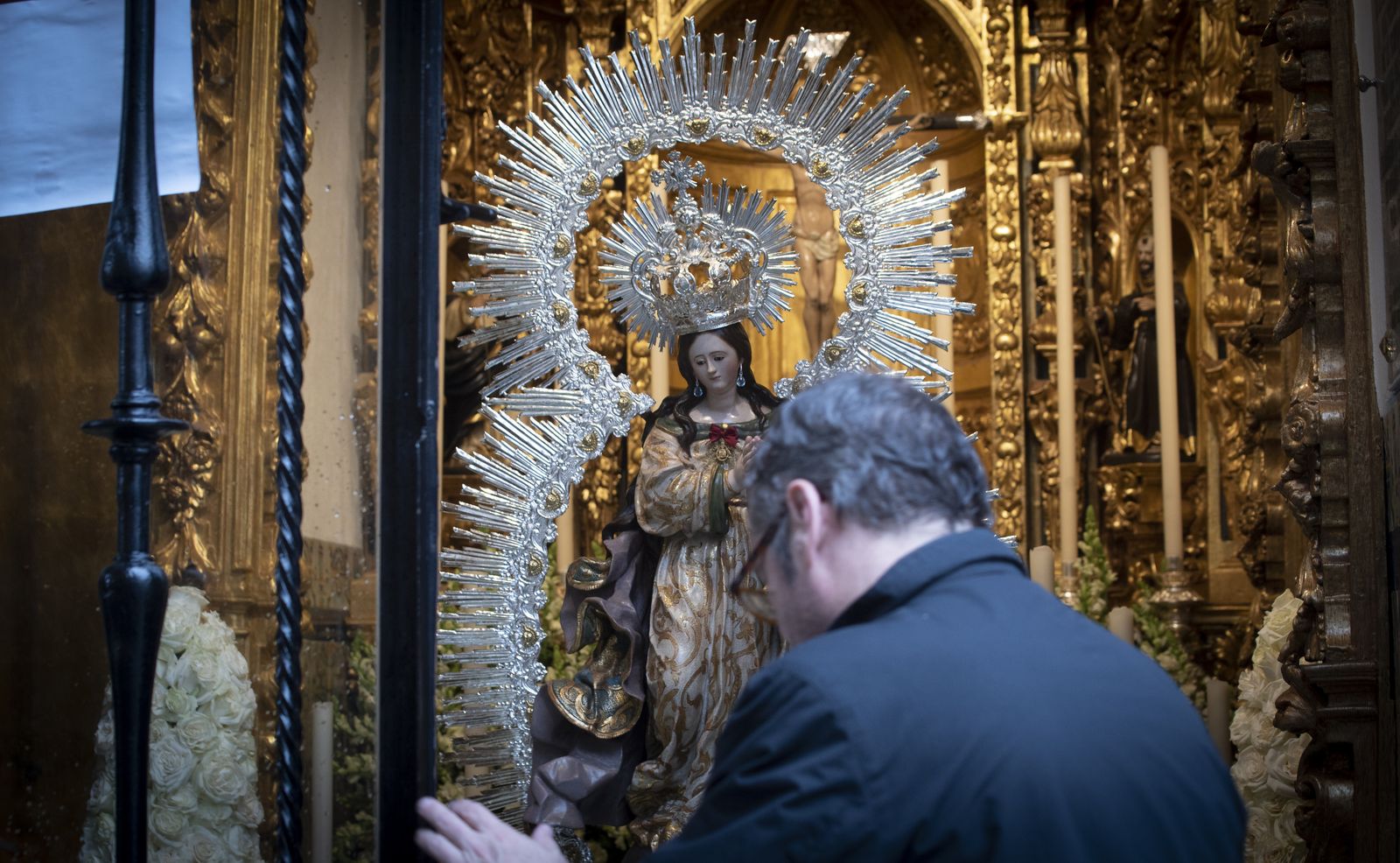 Imágenes del besamanos a la Virgen Inmaculada, Pura y Limpia