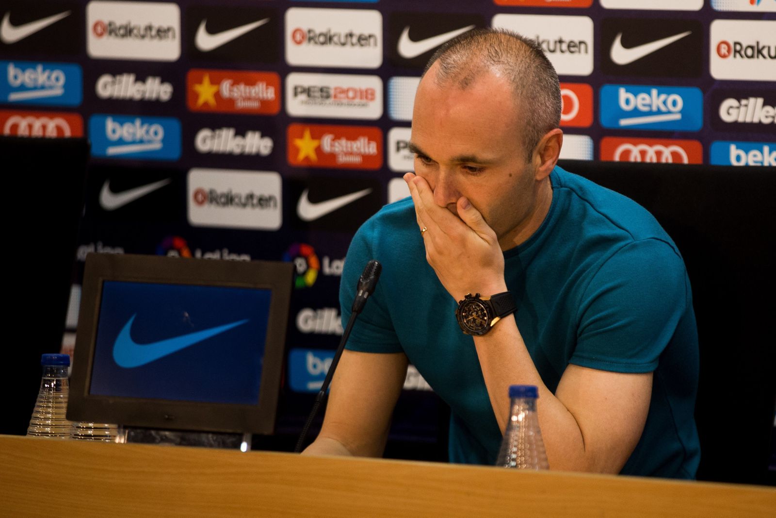 El adiós de Andrés Iniesta, en imágenes