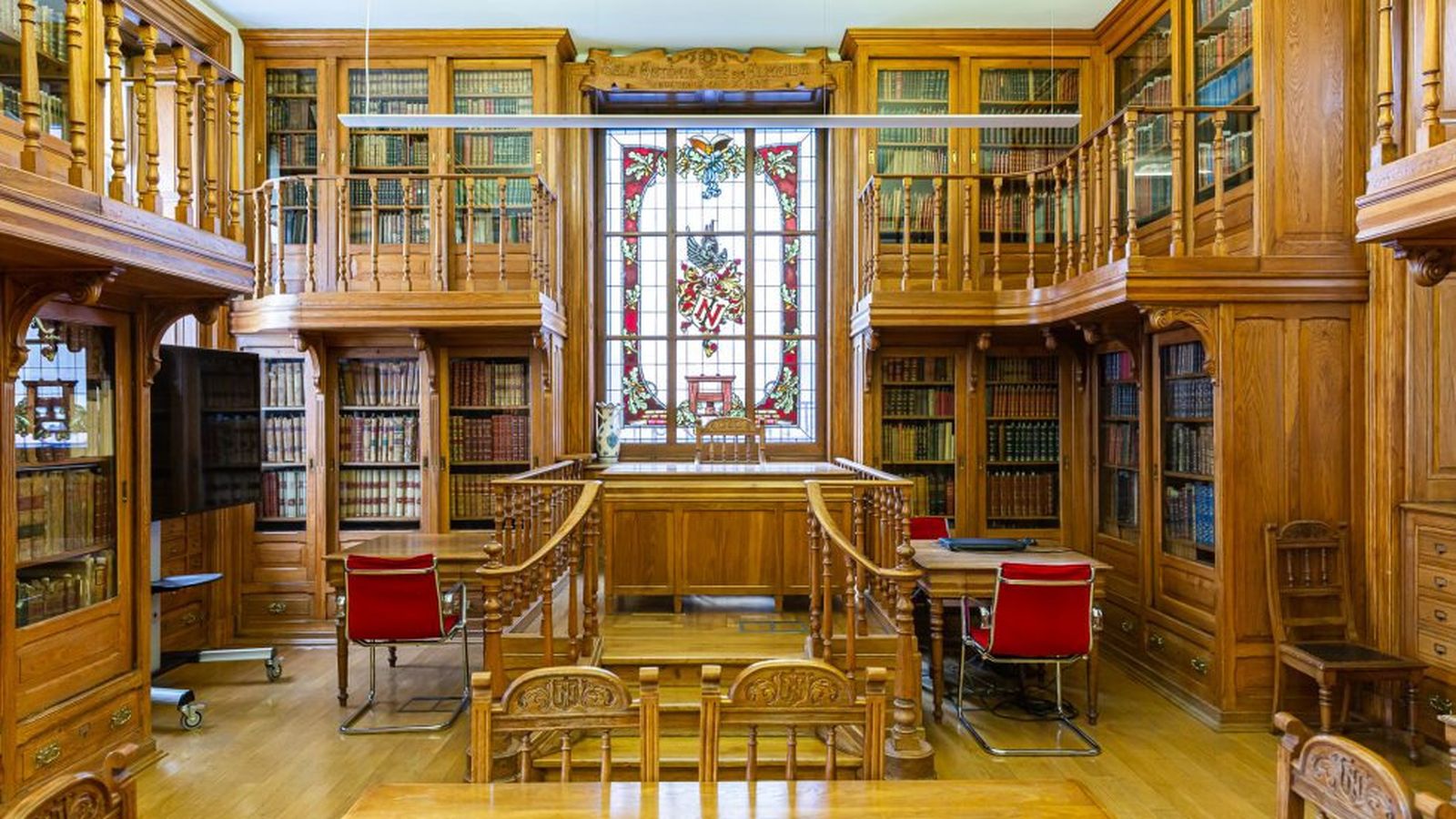 El interior de la biblioteca de Lisboa que alberga el original de la obra.