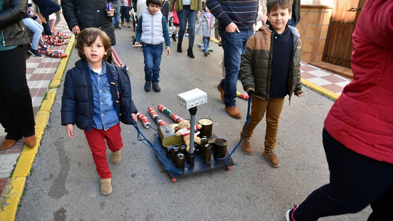 Arrastre de latas en Los Barrios en 2019