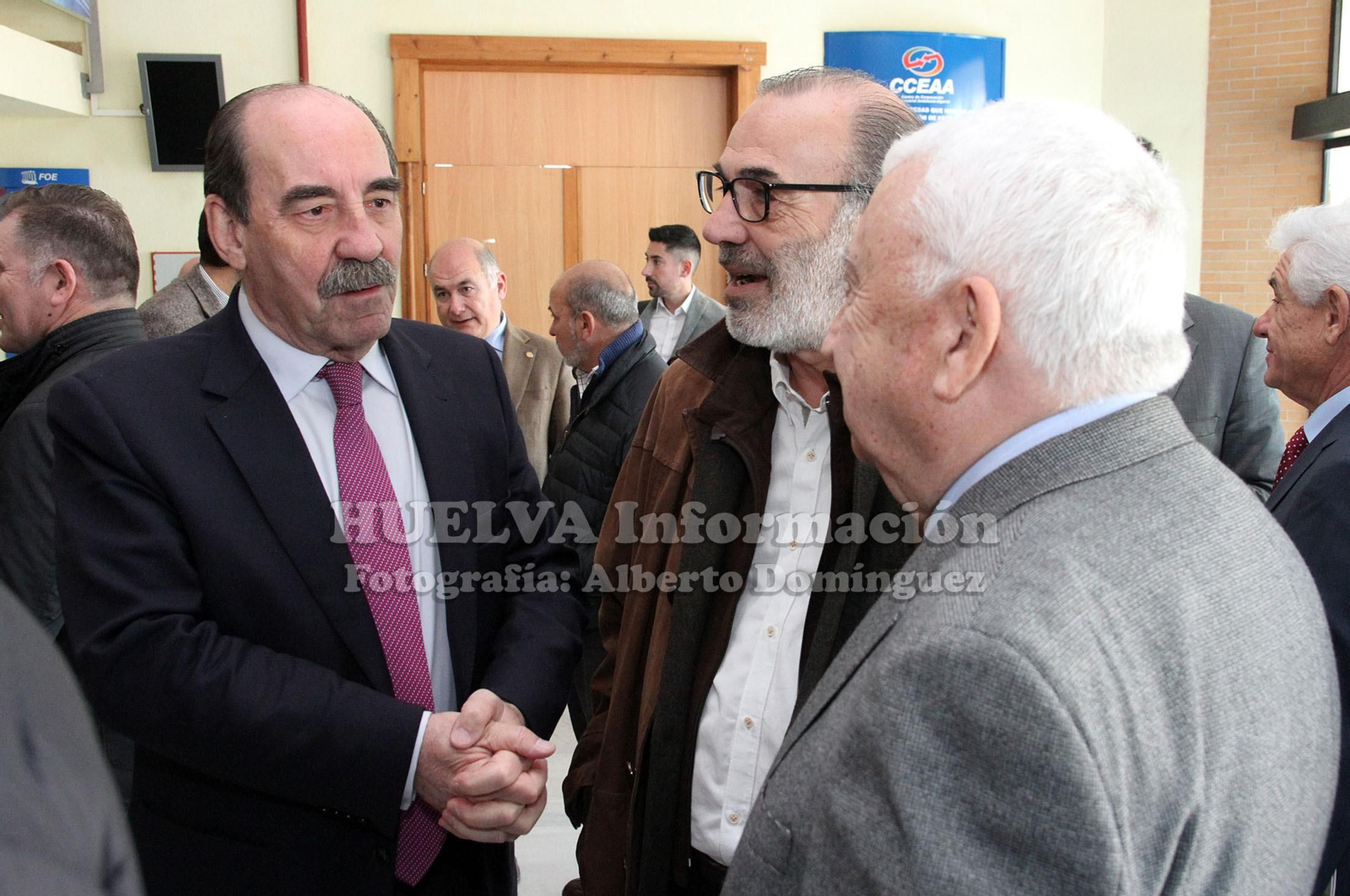 Mesa redonda en la FOE sobre retos y oportunidades de la transición energética, en imágenes