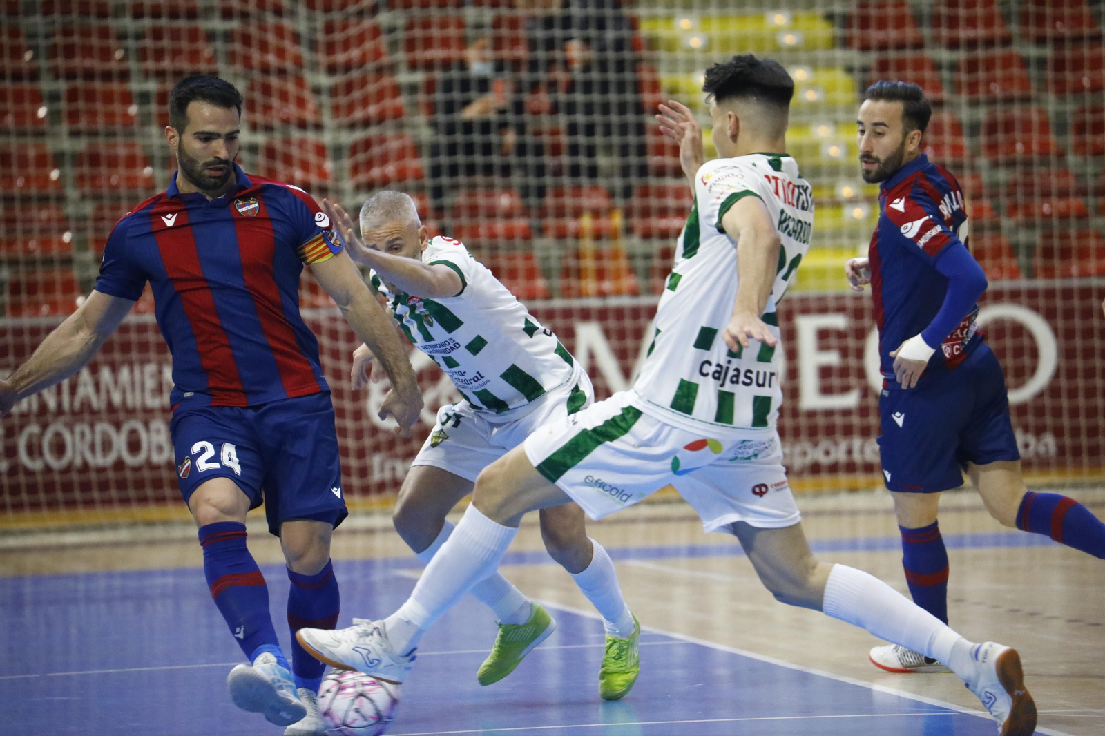 Las imágenes de la remontada del Córdoba Futsal ante el Levante