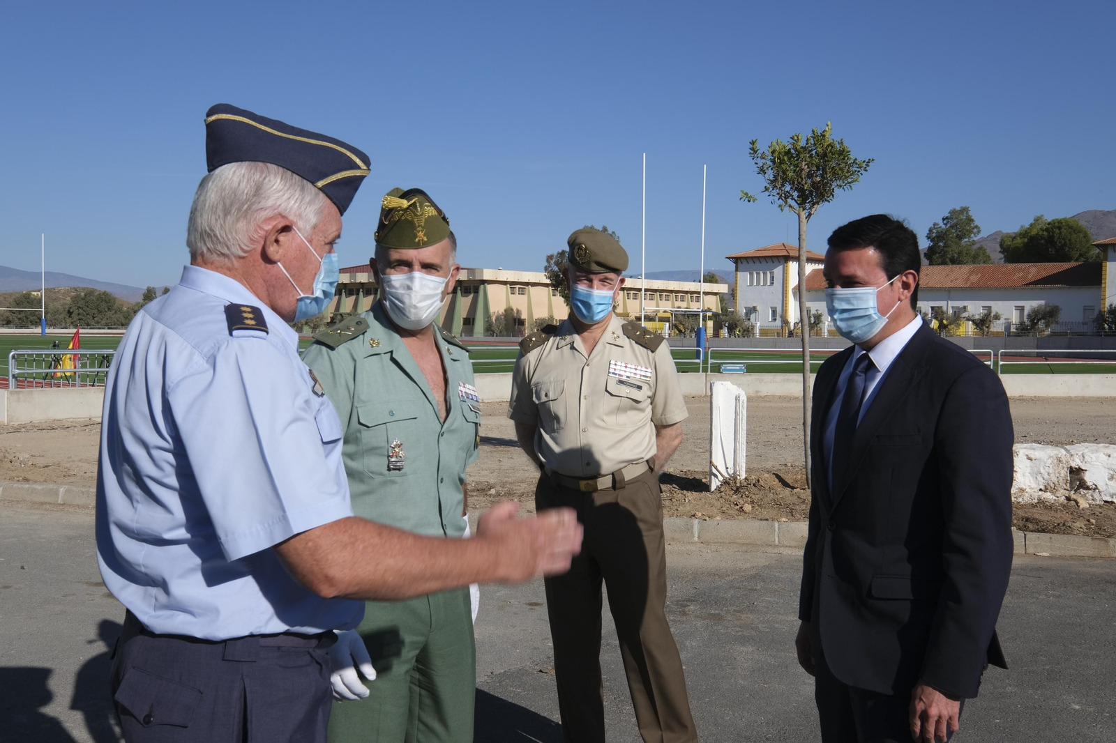 Fotogalería inauguración pista de atletismo y campo de rugby en la Base Militar Álvarez de Sotomayor