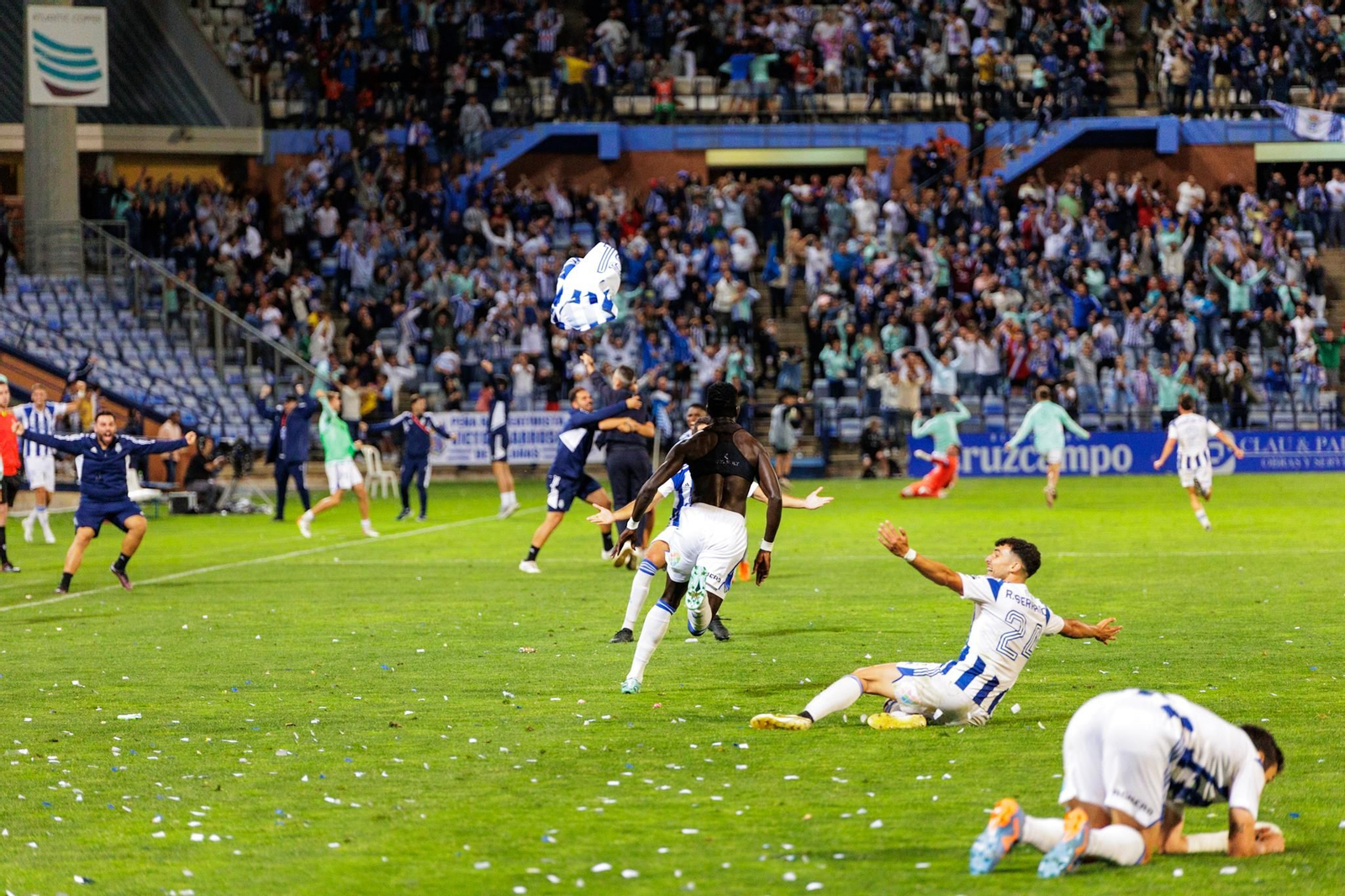 Imágenes del partido entre el Recre y la Segoviana