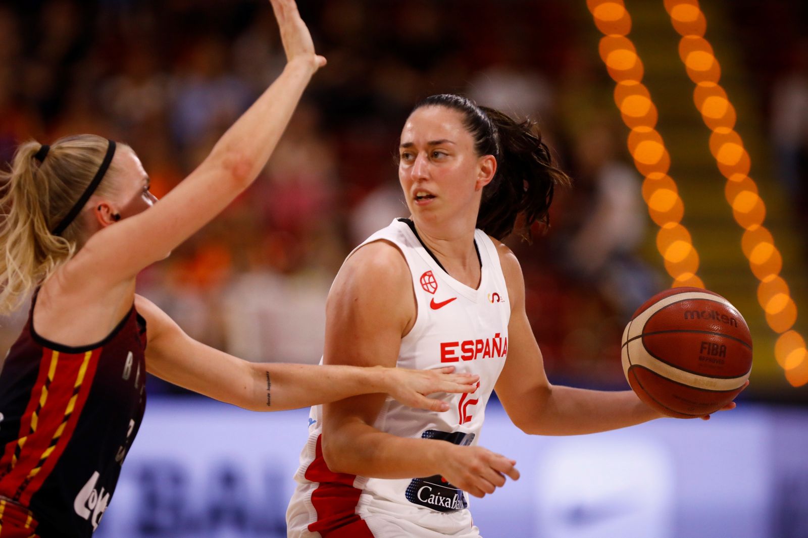 Las mejores fotos de la victoria de la selección española femenina de baloncesto ante Bélgica, en Córdoba