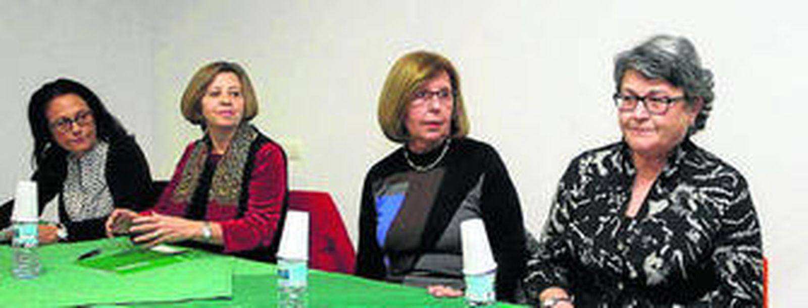 Numerosos amigos se sumaron al reconocimiento.