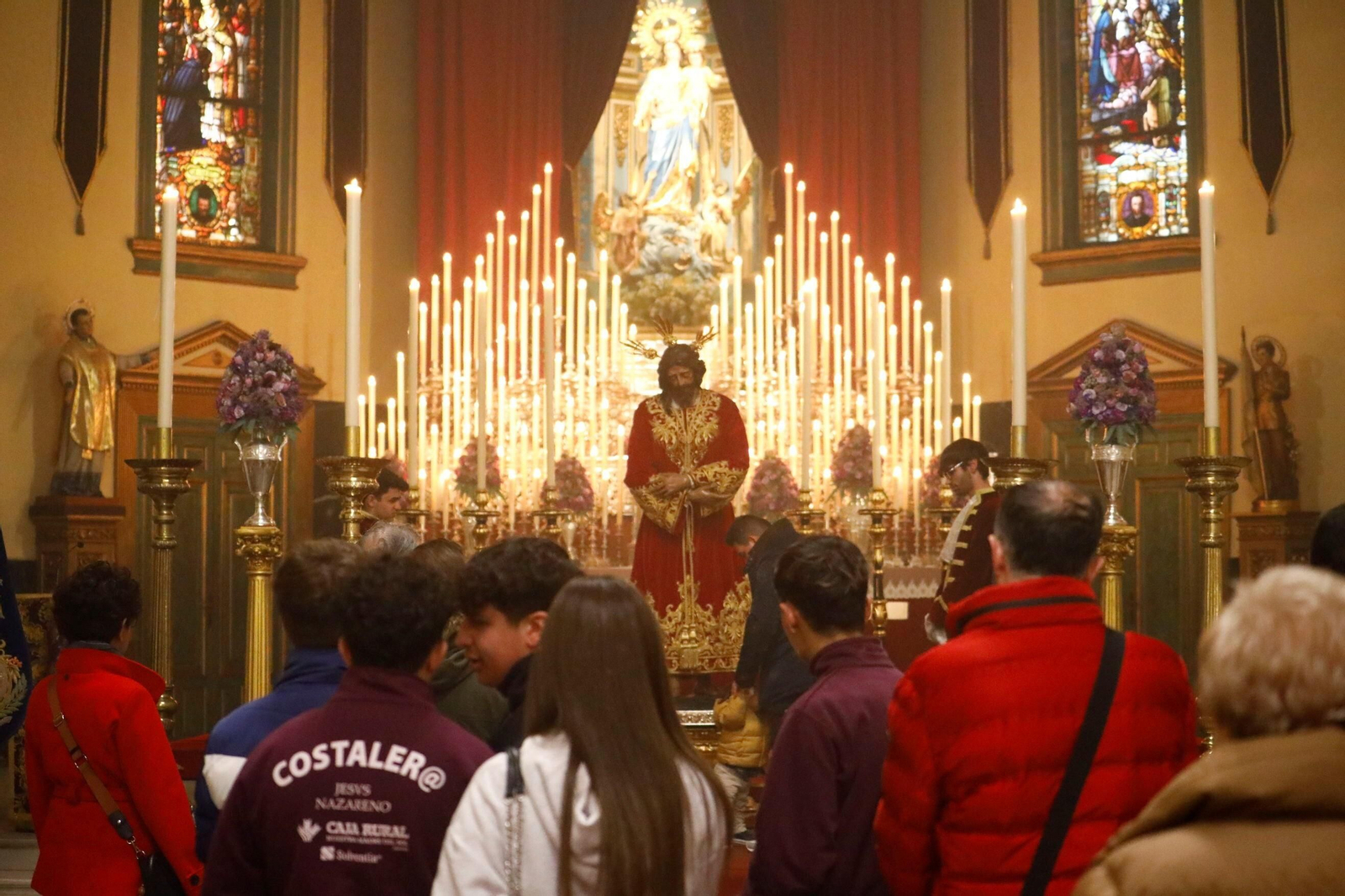 El besapiés del Señor del Prendimiento de Córdoba, en imágenes