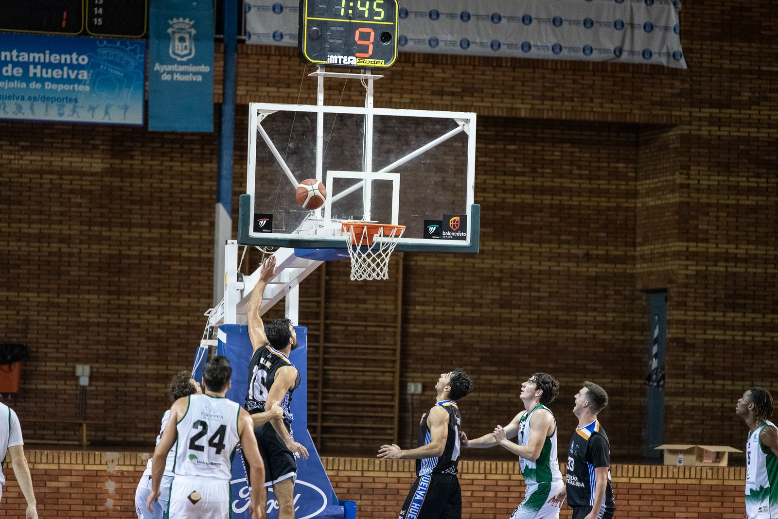 Baloncesto: Imágenes del Huelva Comercio - Extremadura