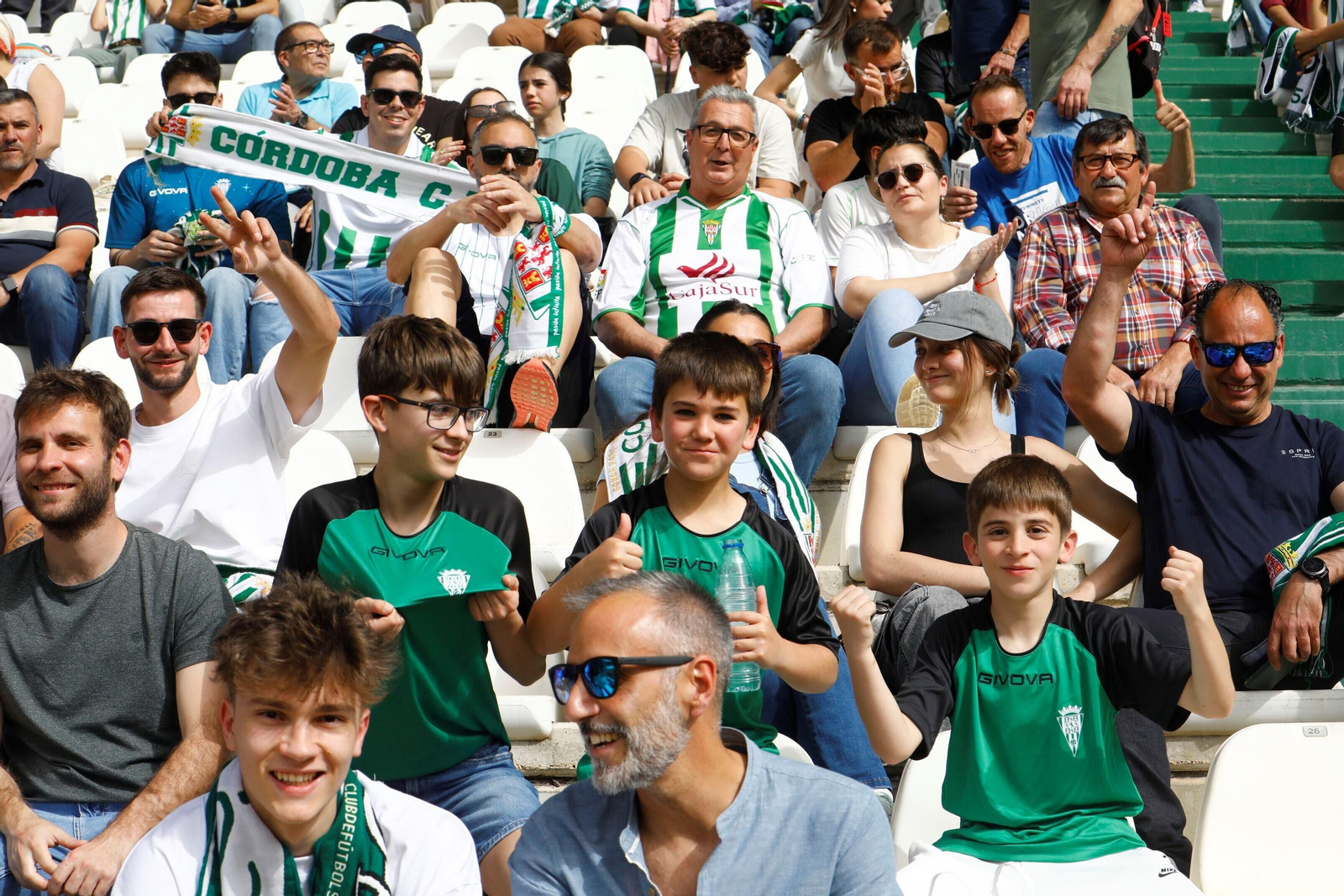 Las mejores fotos del ambiente en El Arcángel para el Córdoba CF - San Fernando