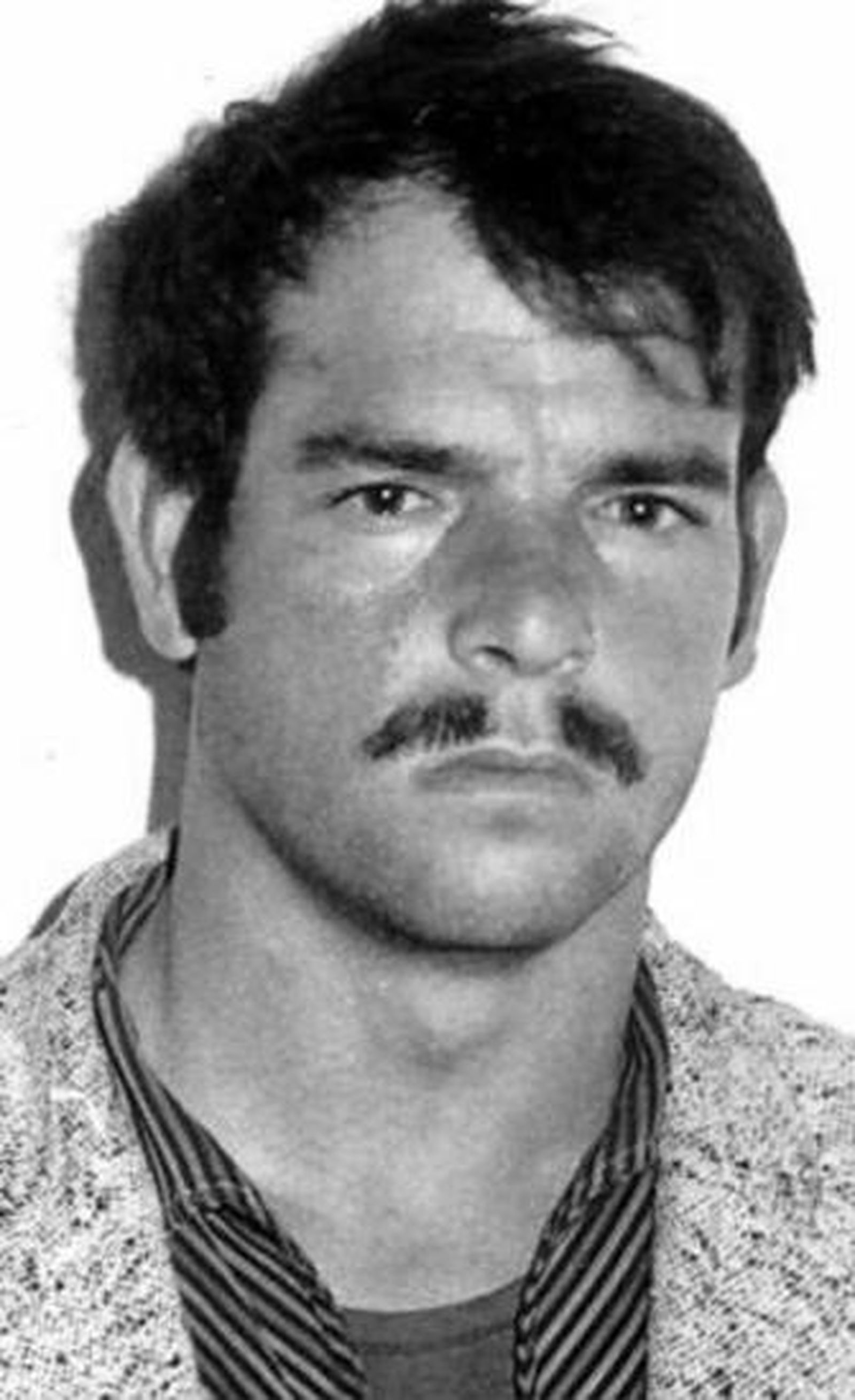 Dos imágenes muy distintas de Manuel Delgado 'El Arropiero' que muestran su degradación.