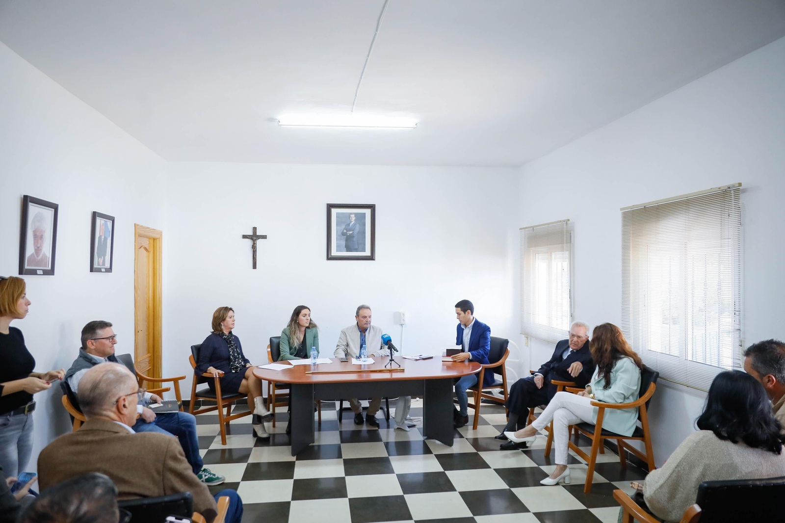 Imágenes de la moción de censura en Chercos