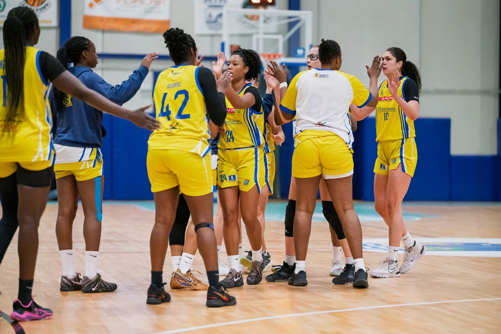Esencial victoria del CAB Estepona ante el Spar Gran Canaria (80-64)