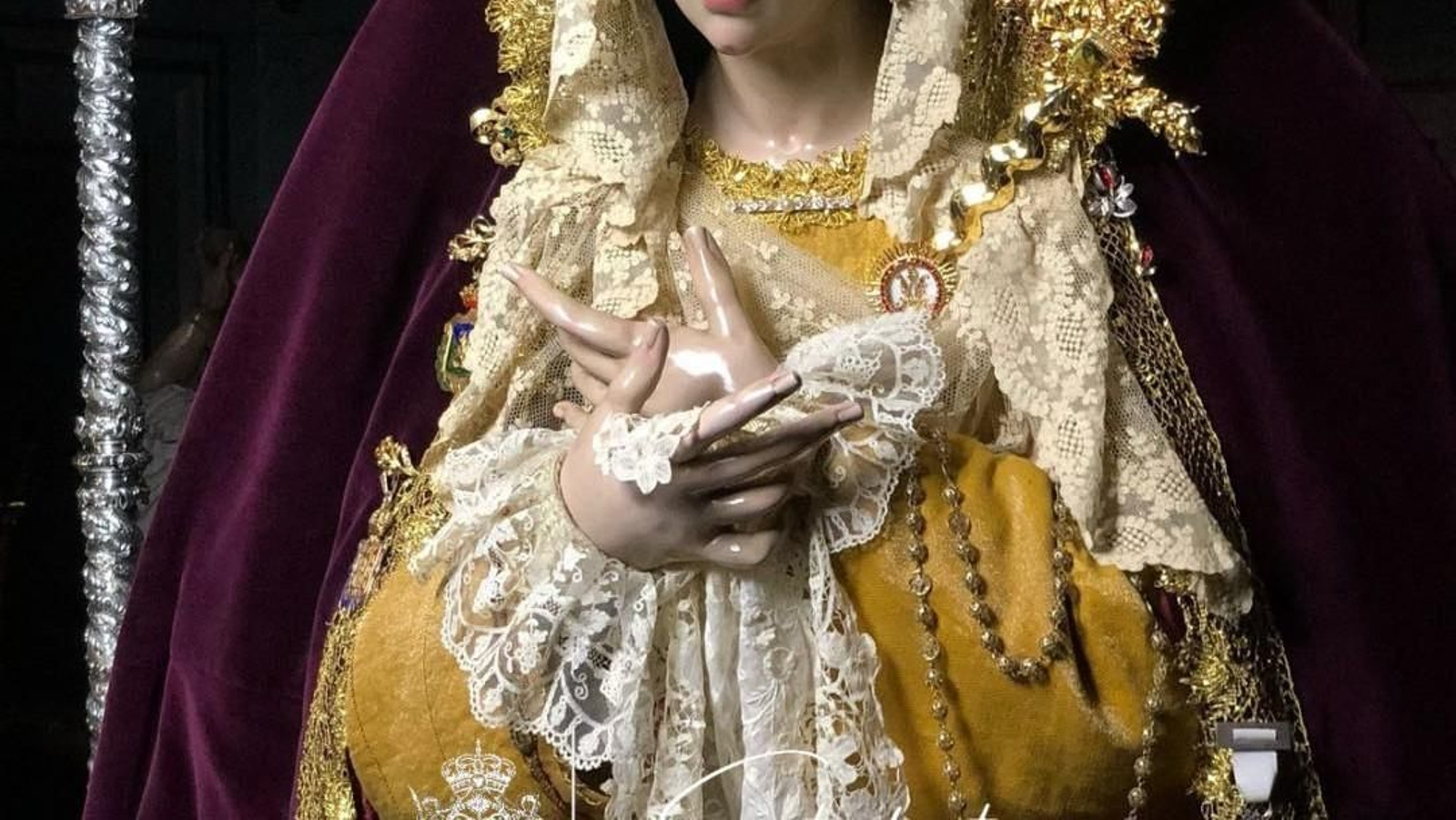 Fotogalería ‘Granada bajo palio’ 2025: María Santísima de los Remedios