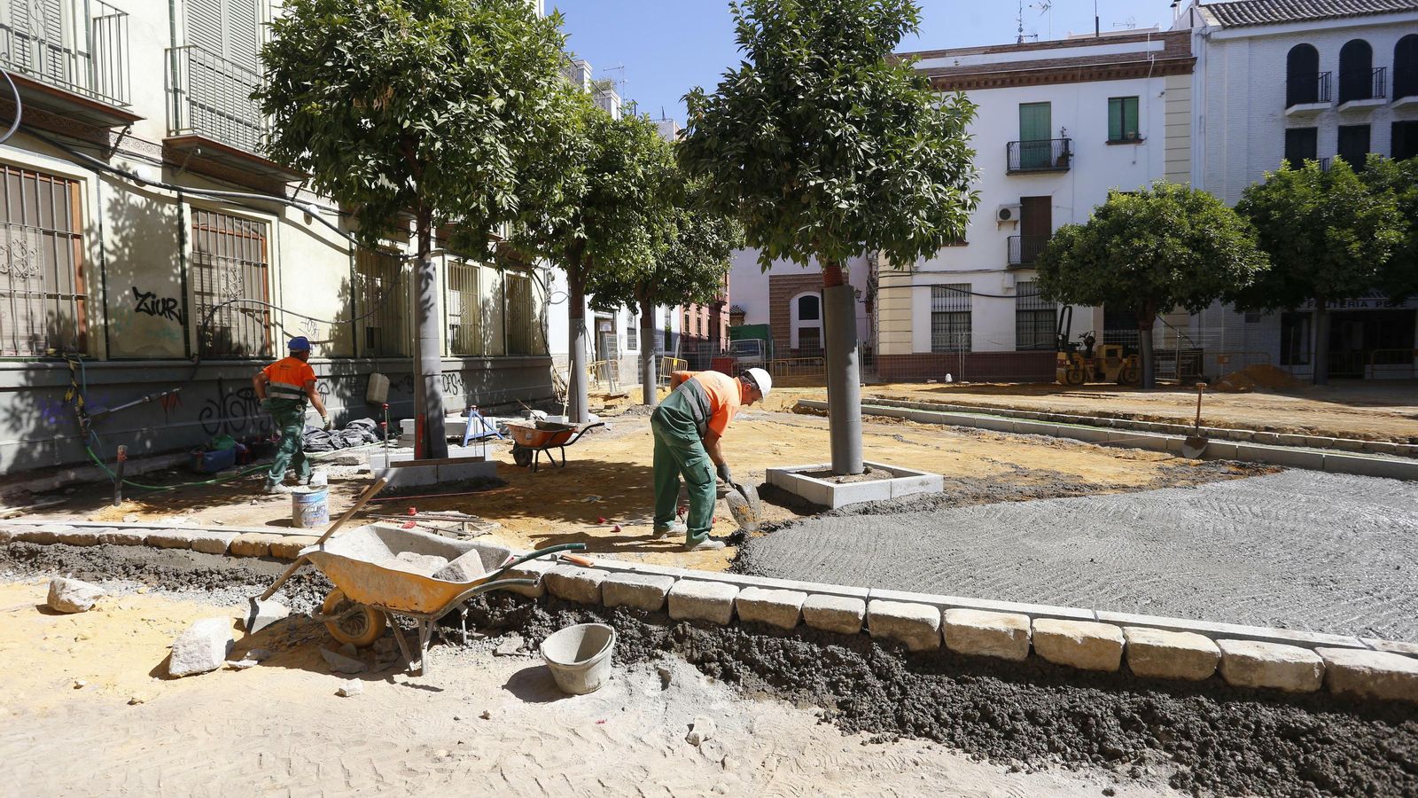 Obras en la Plaza de Moravia, en San Julián.