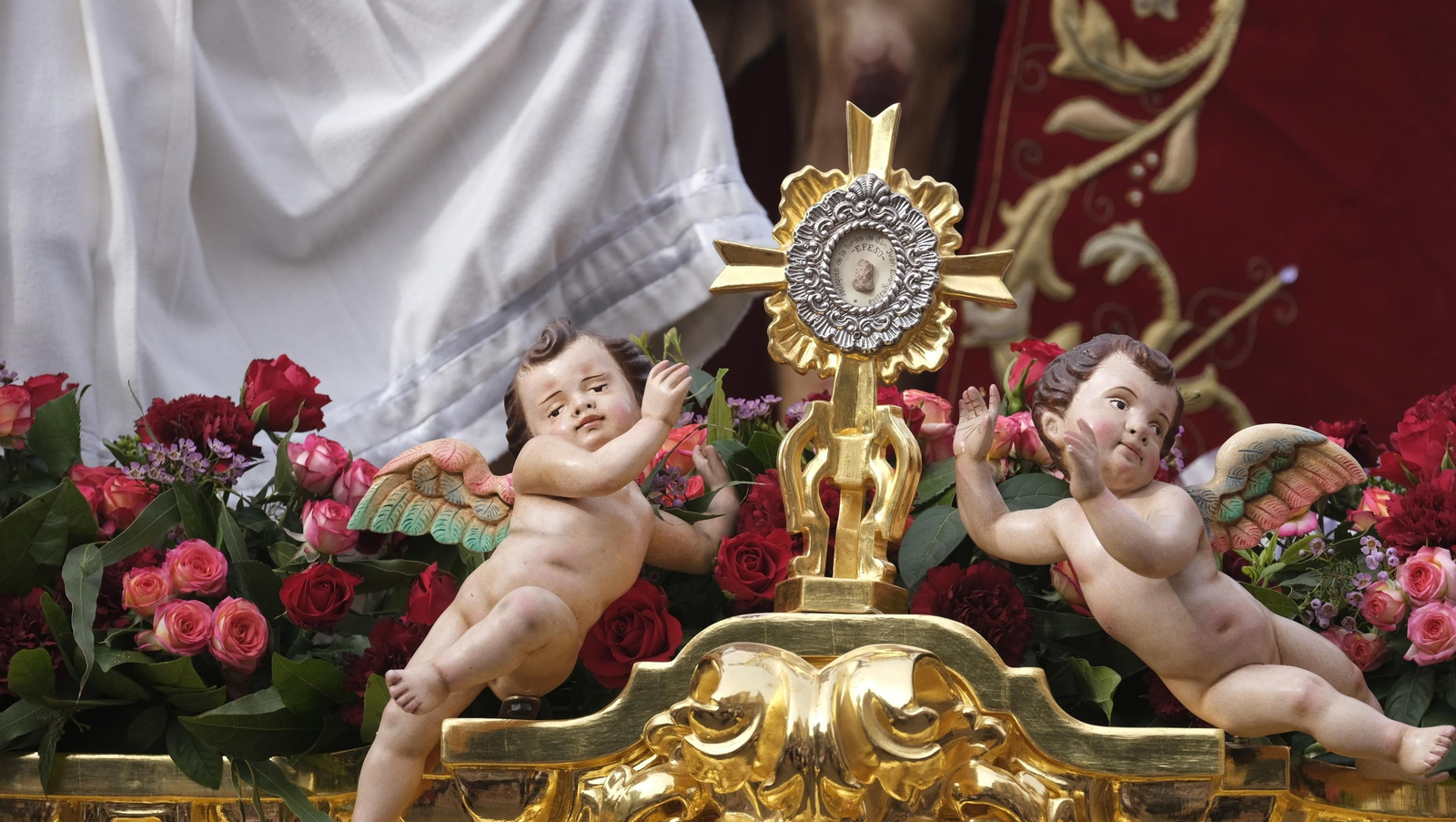 La procesión de Coronación en Almería, en imágenes