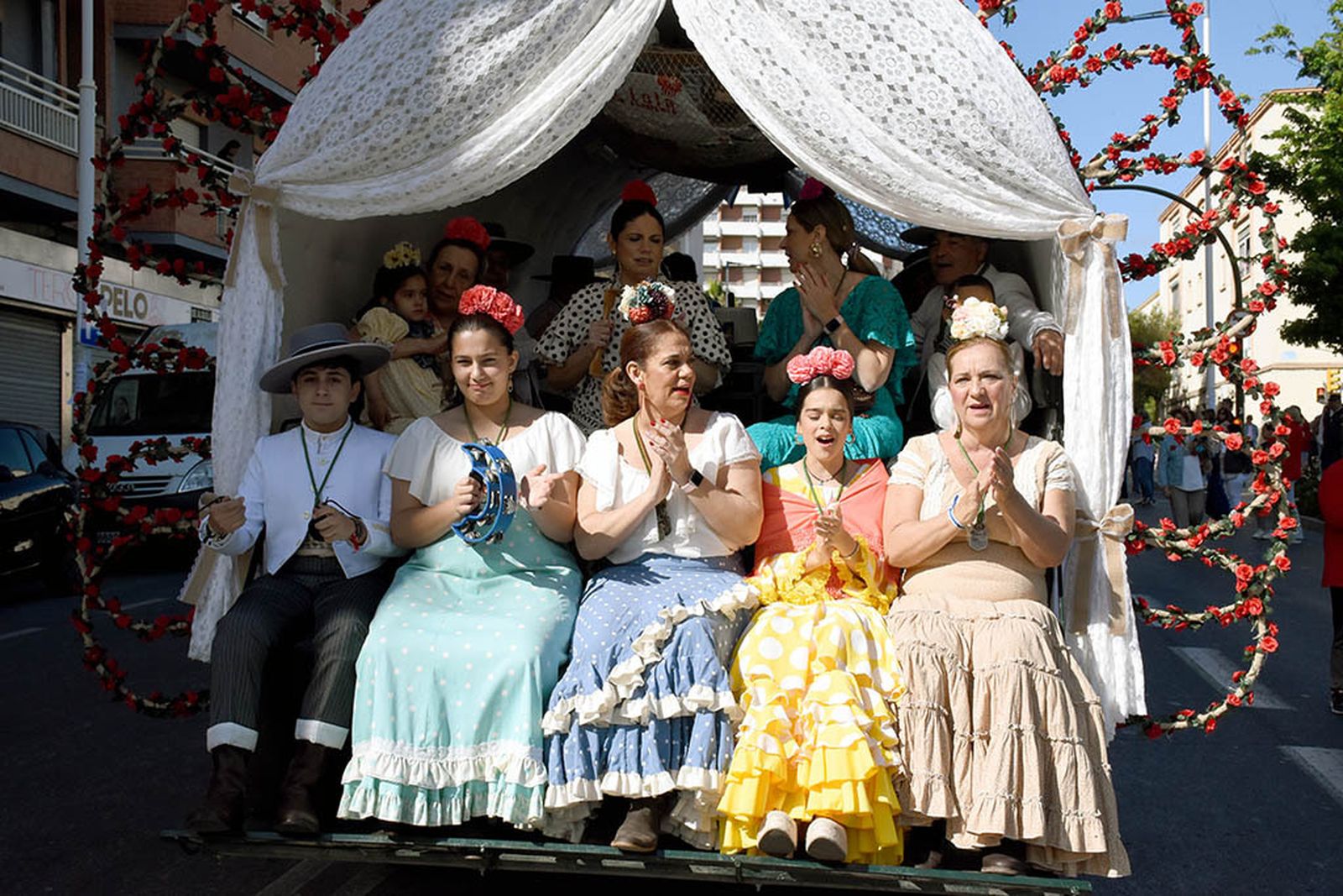 Imágenes de los carros de la Hermandad del Rocío de Huelva