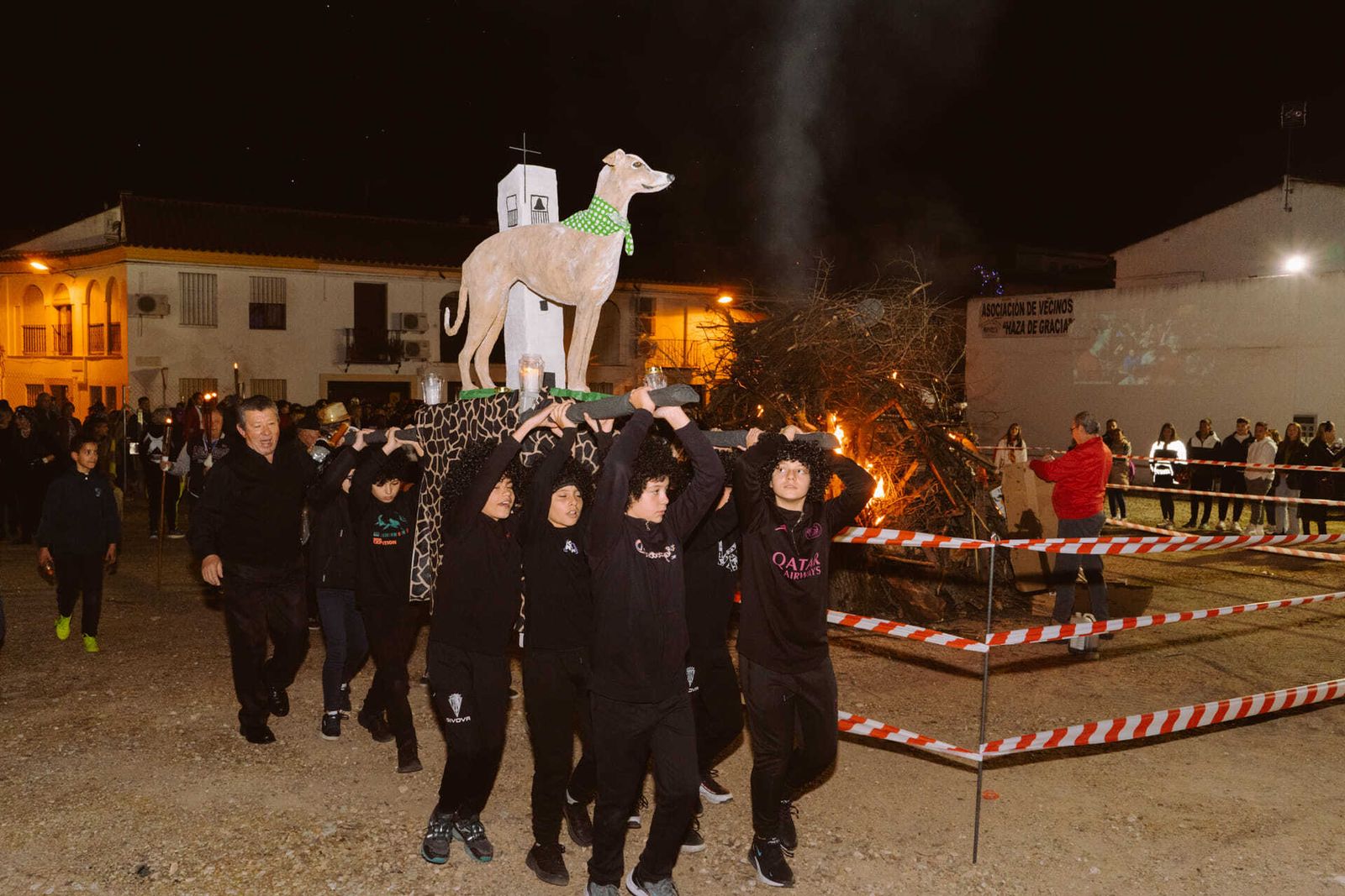 ¿Qué pueblo de Córdoba despide el Carnaval con el entierro del galgo?