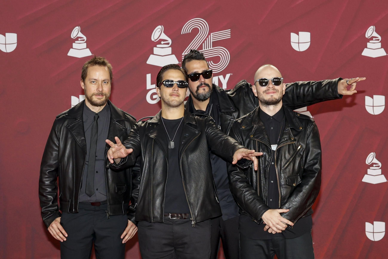 Todos los famosos, tendencias y curiosidades en la alfombra roja de la 25 edición de los Grammy Latinos