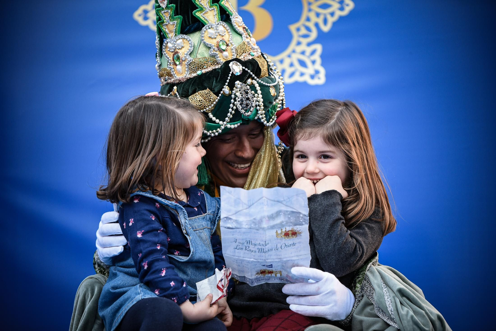 Imágenes de la entrega de cartas a SSMM Los Reyes Magos en el Ayuntamiento