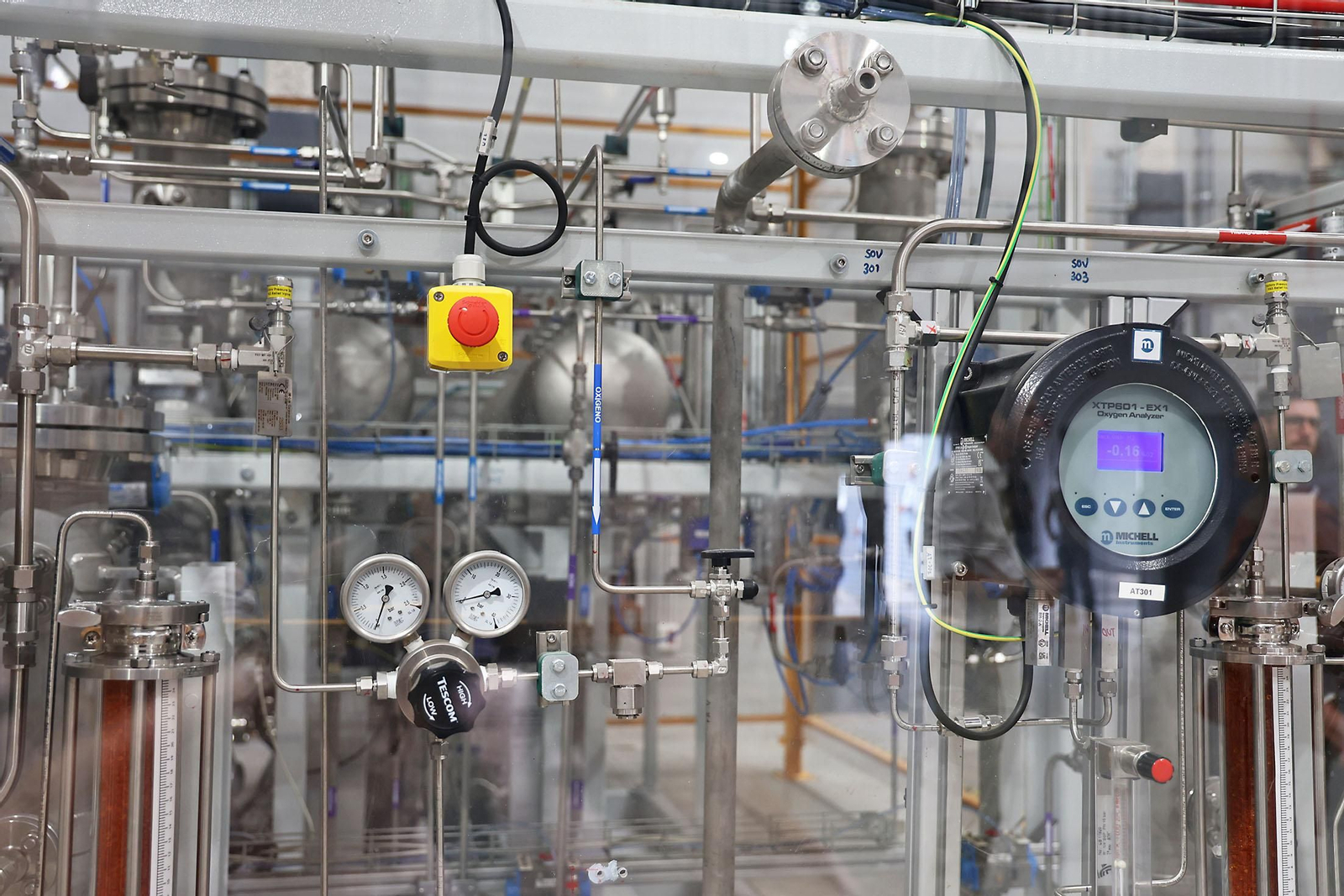 Imágenes de la visita de María Jesús Montero a la empresa Ariema Enerxía