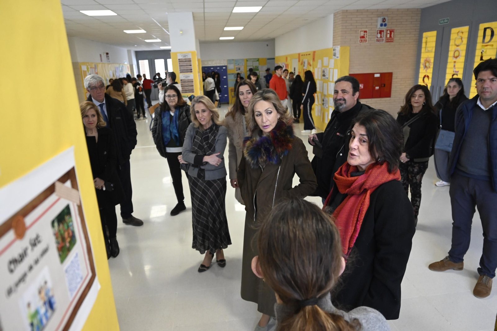 La visita de Casiana Muñoz al instituto de Córdoba que lleva su nombre, en imágenes