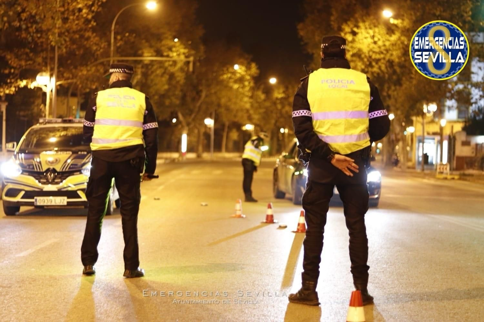 Dos policías locales de Sevilla.