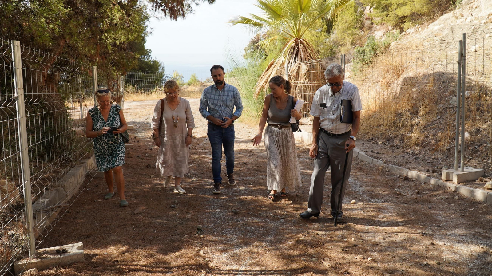 Representantes del grupo socialista en Pinares de San Antón. Representantes del grupo socialista en Pinares de San Antón.